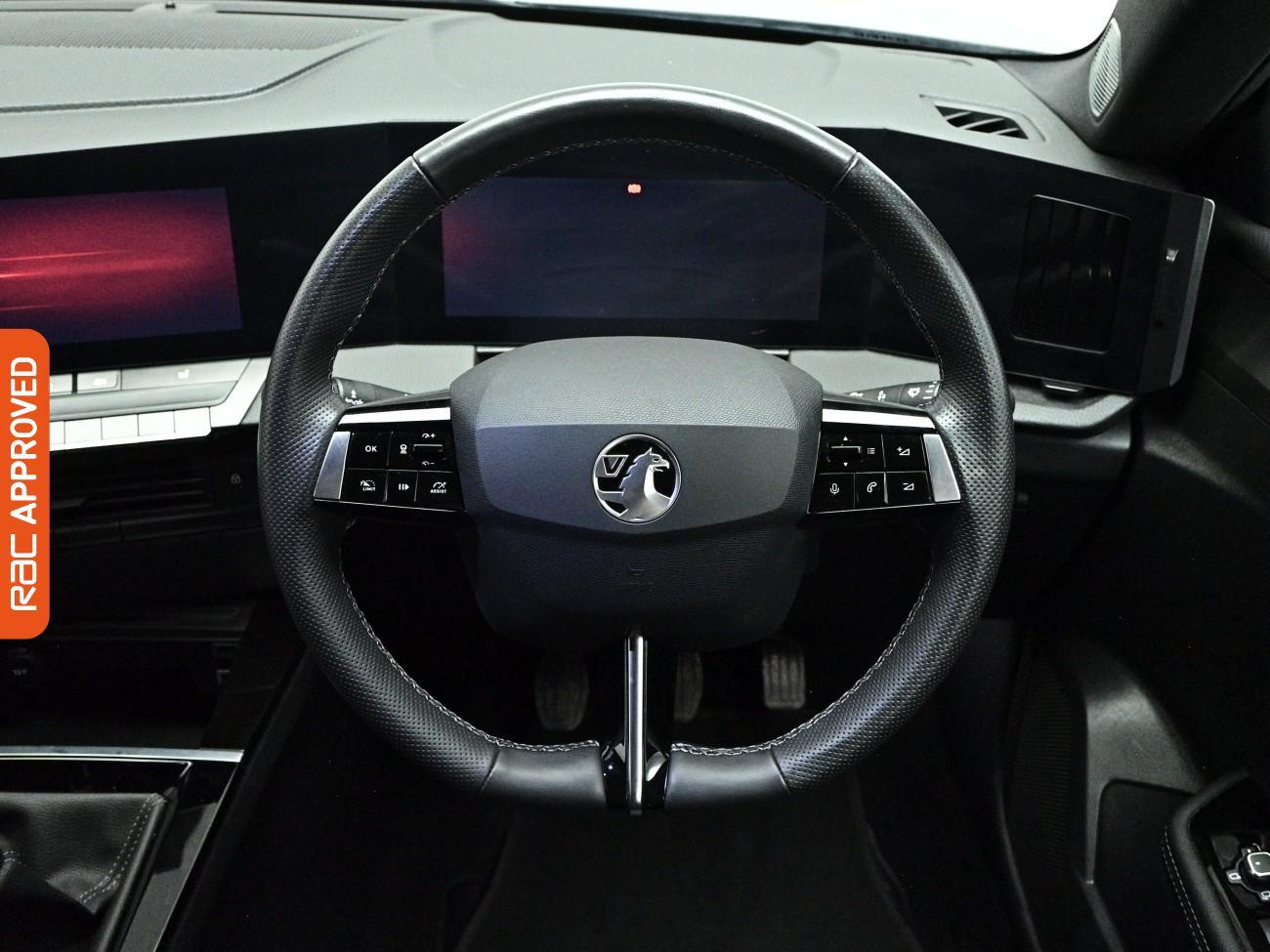 Vauxhall Astra view 9