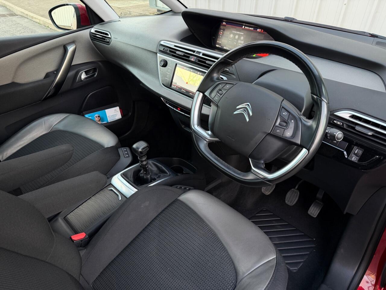 Citroen Grand C4 Spacetourer view 21