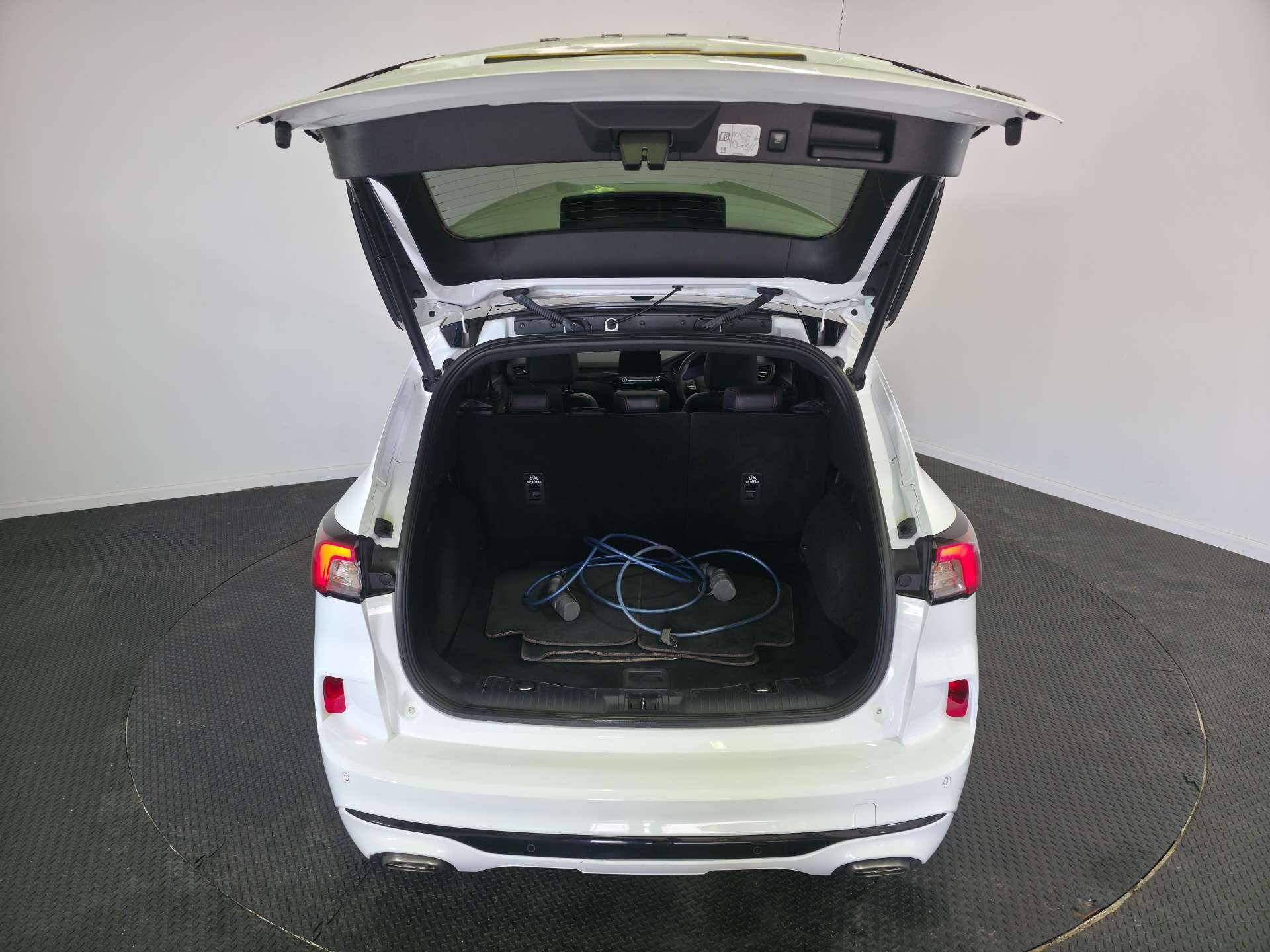 Ford Kuga view 11