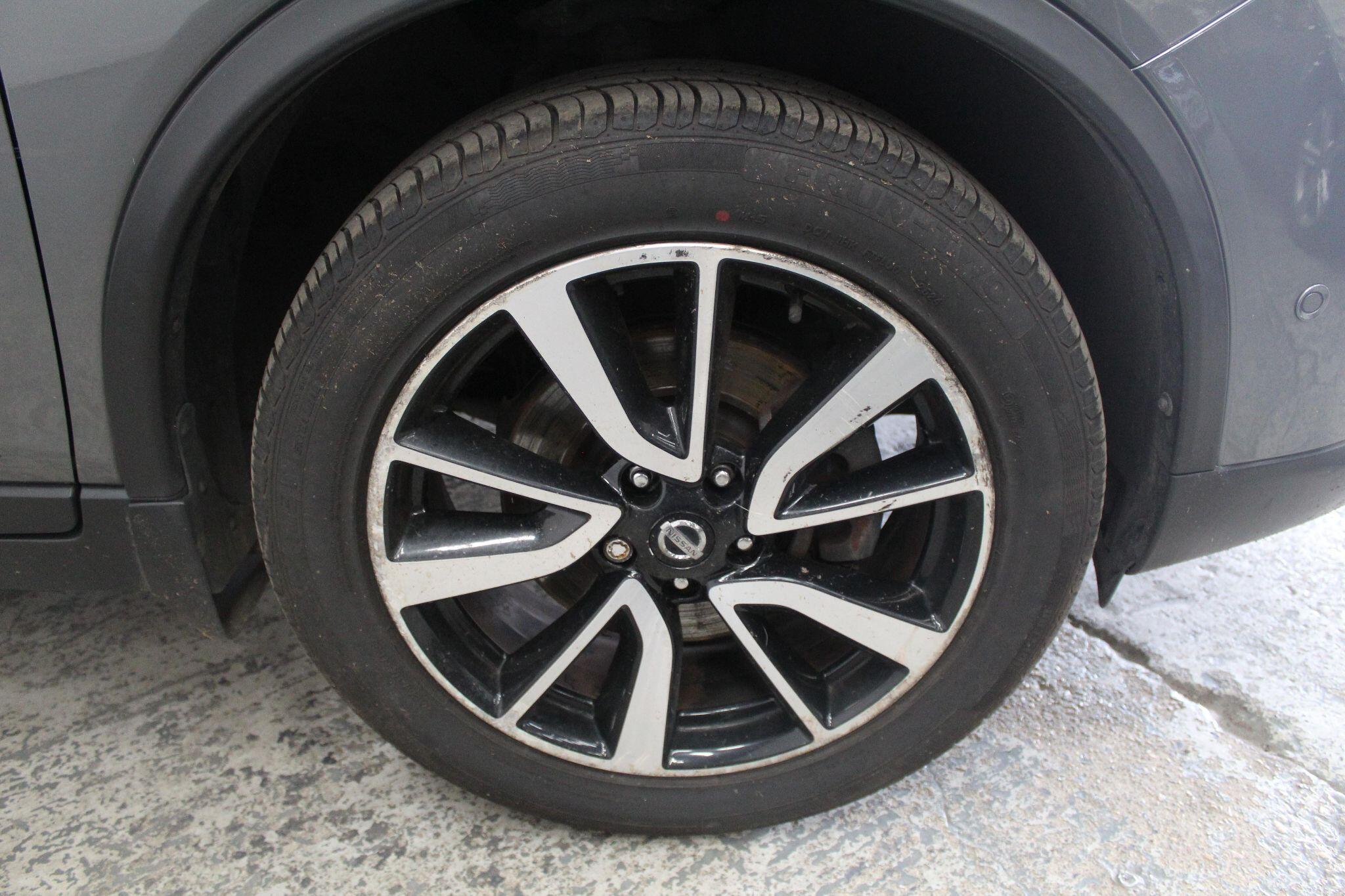 Nissan X-Trail view 57