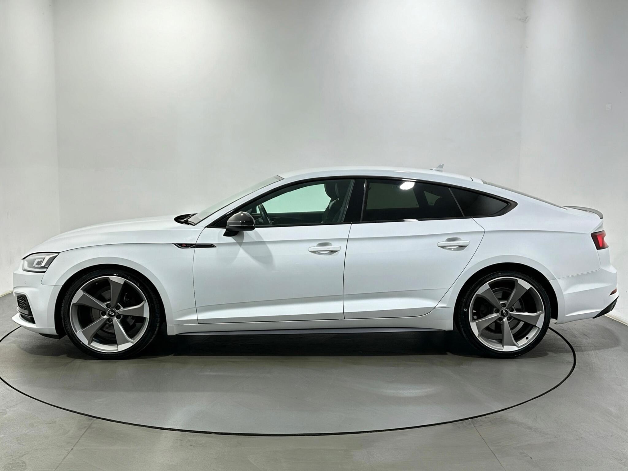 Audi A5 view 5