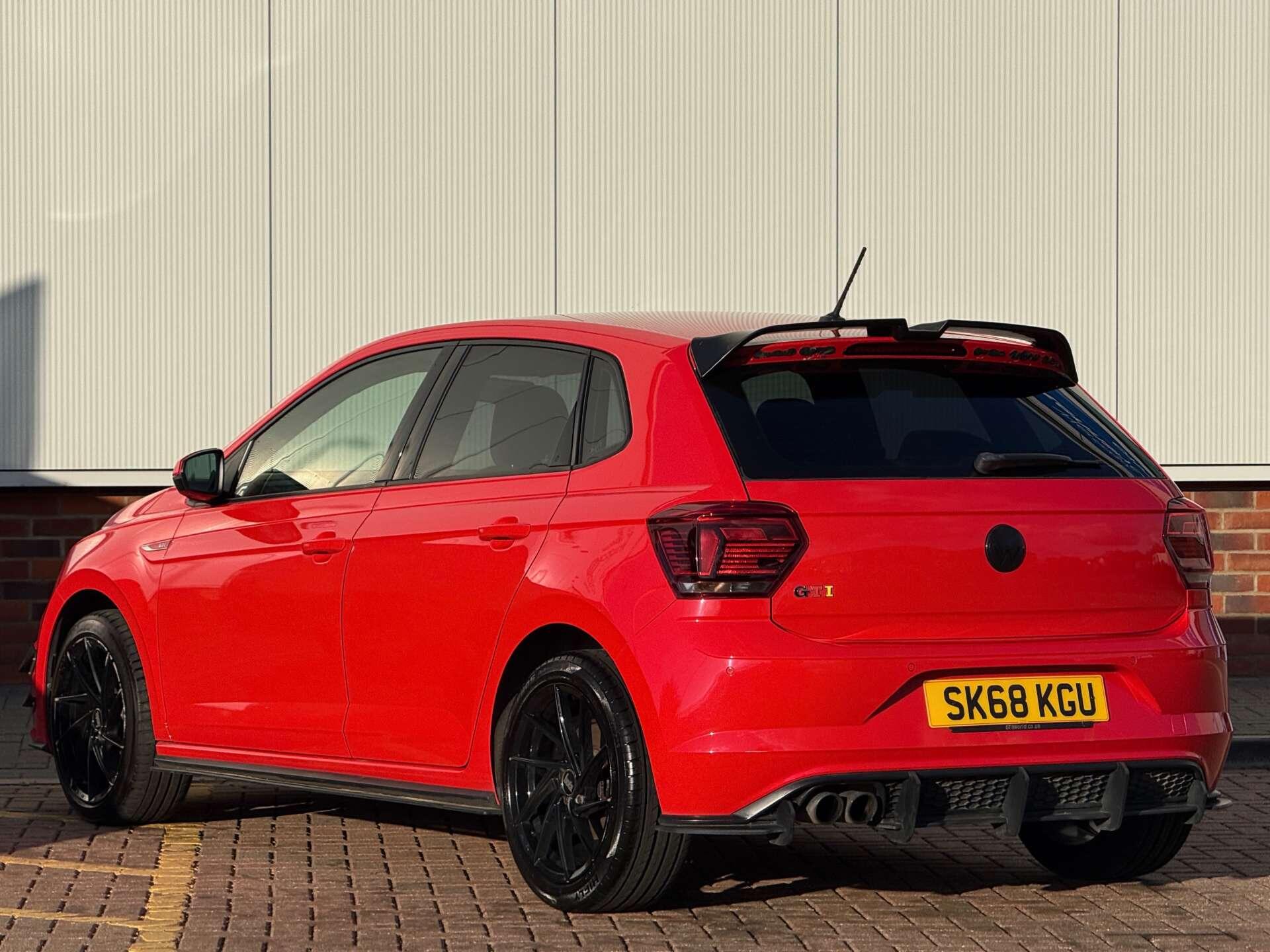 Volkswagen Polo view 4