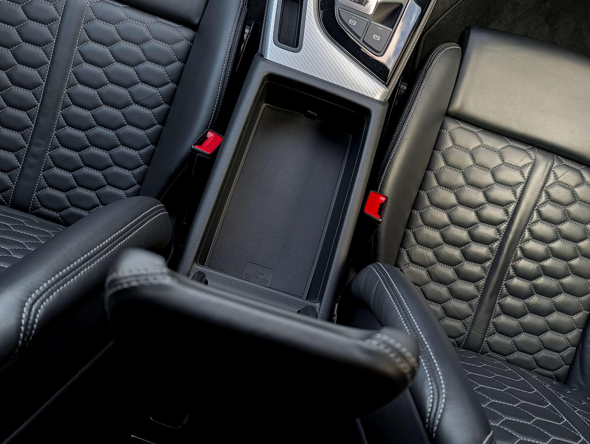 Audi RS4 view 43