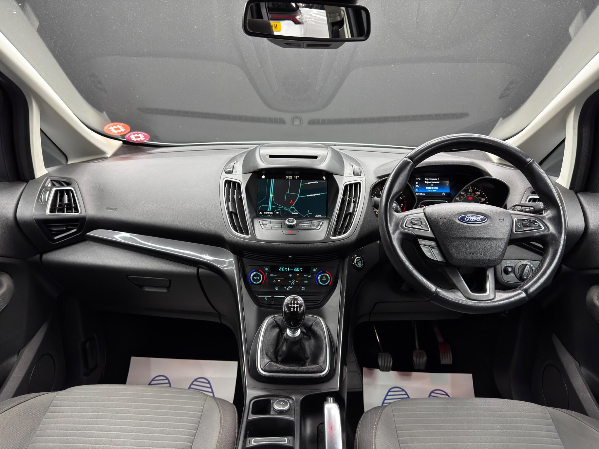 Ford C-Max view 10