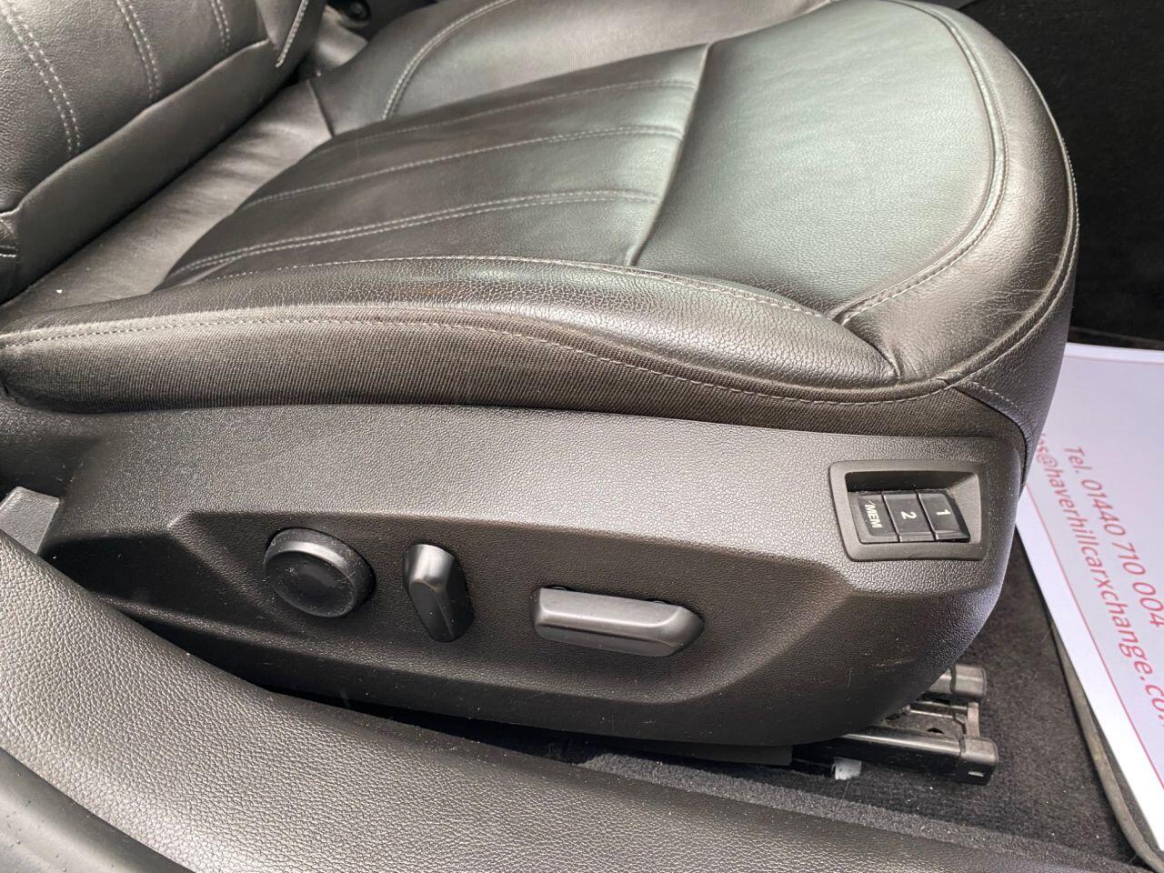Vauxhall Insignia view 19
