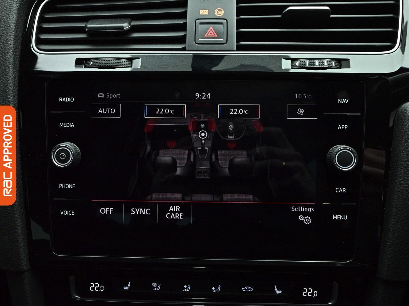 Volkswagen Golf view 19
