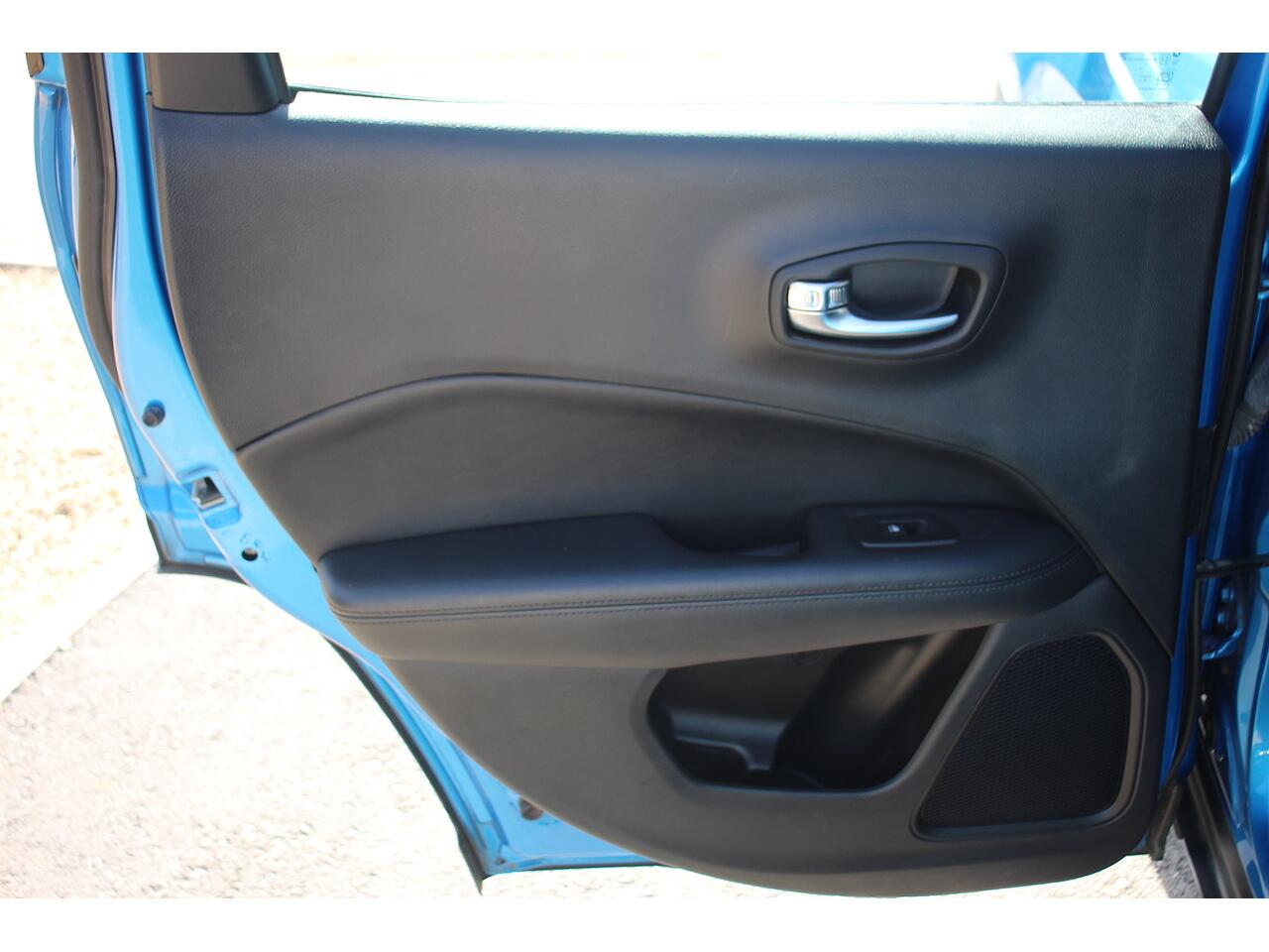 Jeep Compass view 36