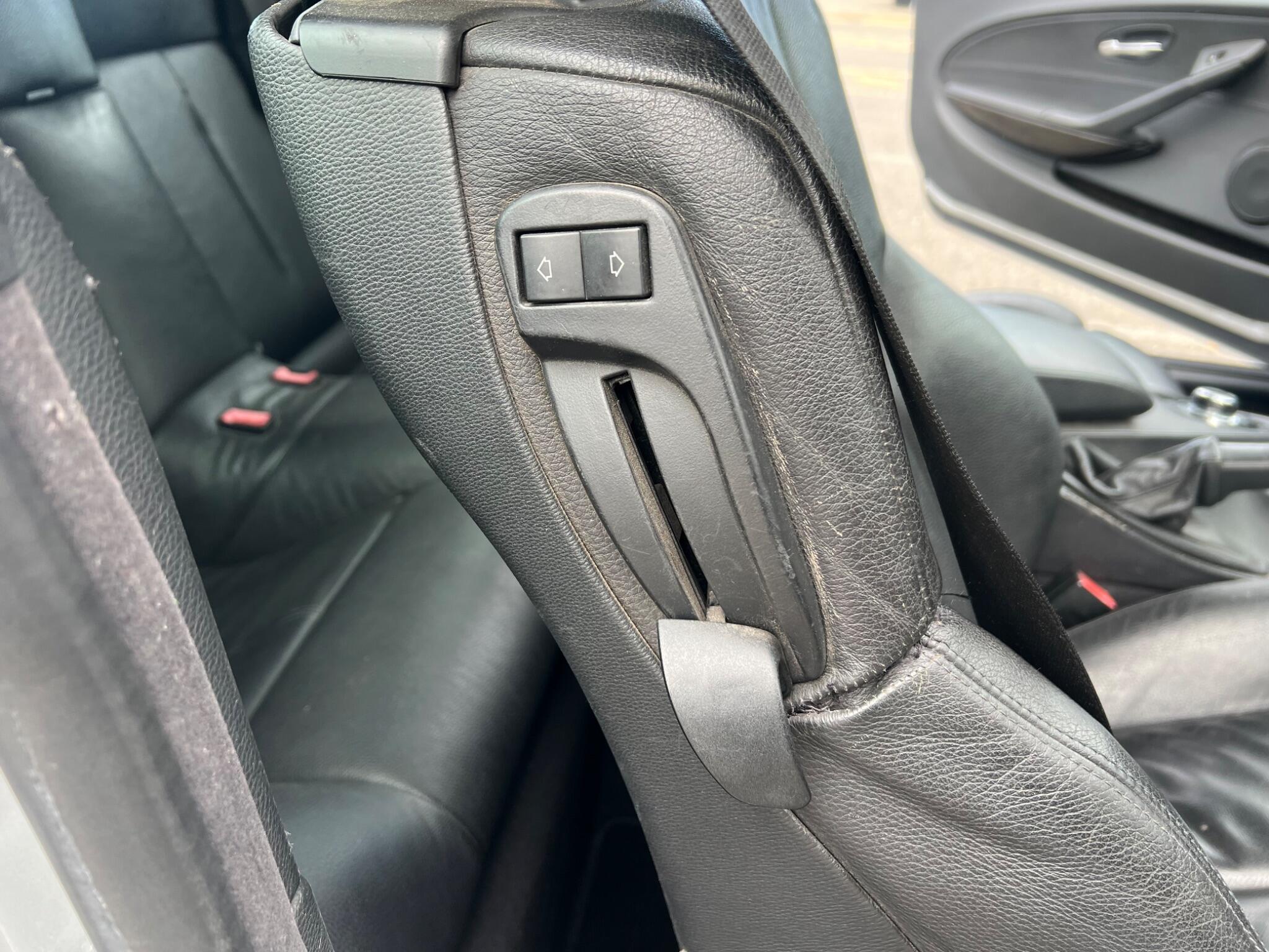 BMW 6 Series view 22
