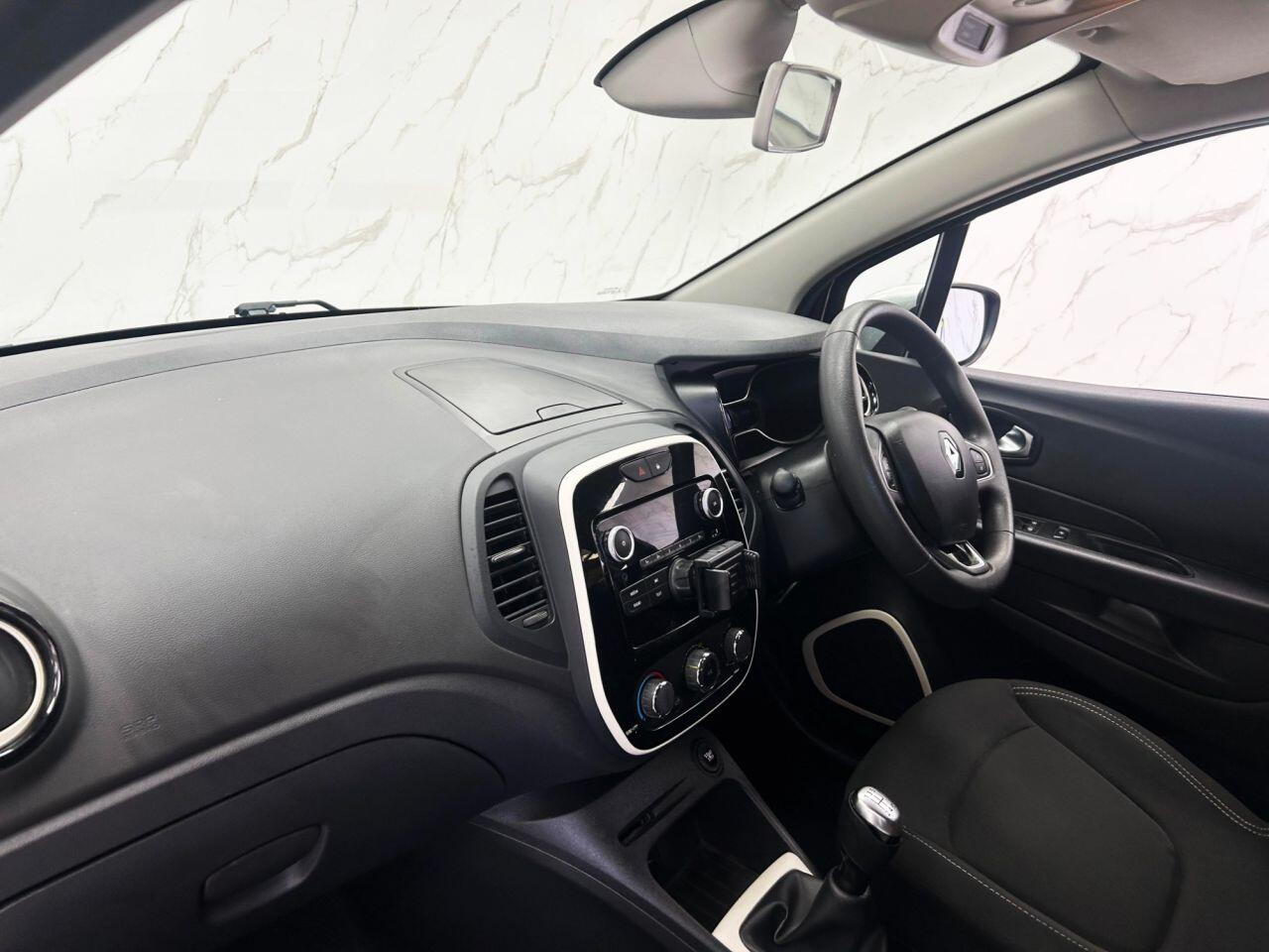Renault Captur view 15