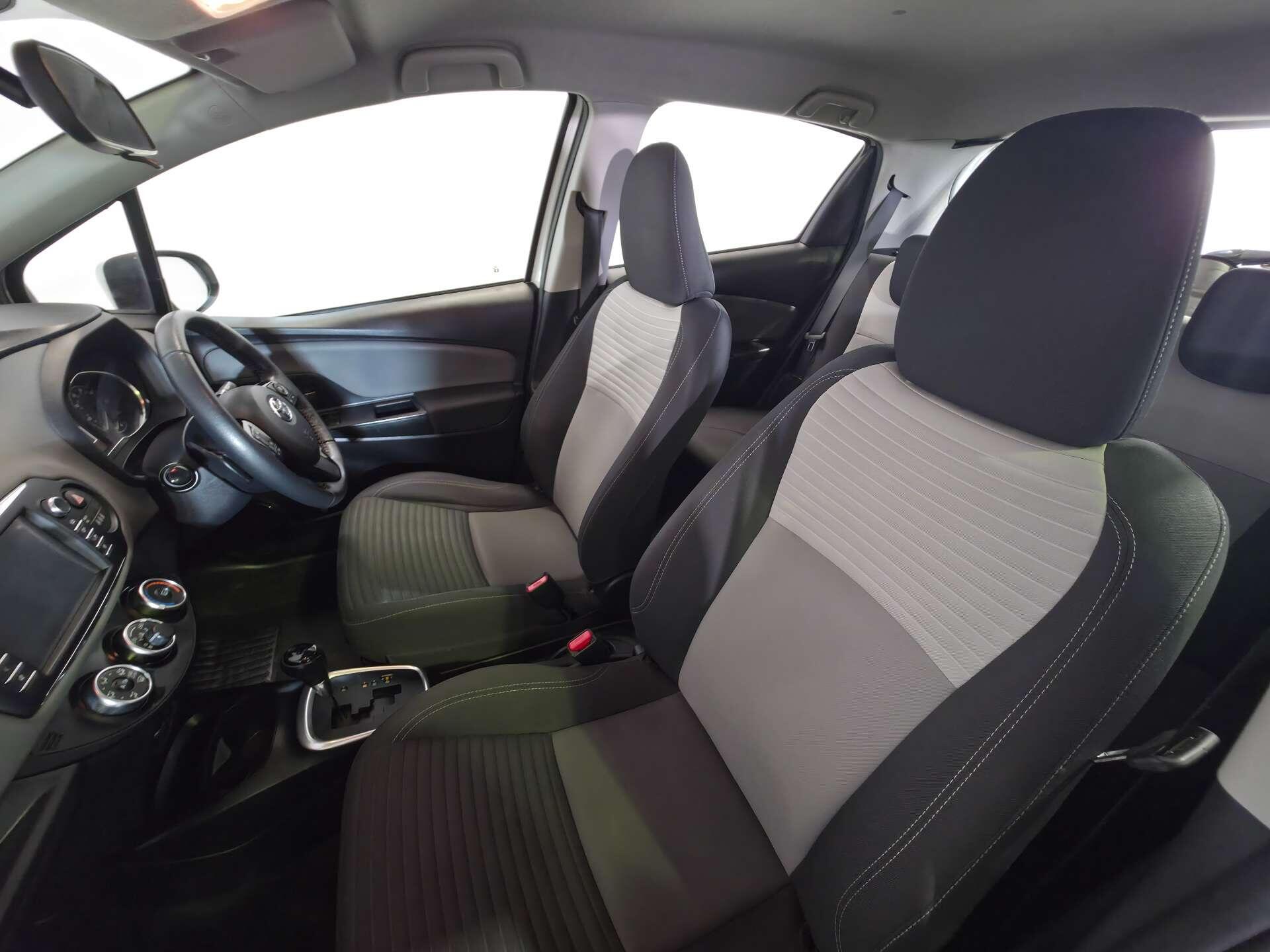 Toyota Yaris view 48
