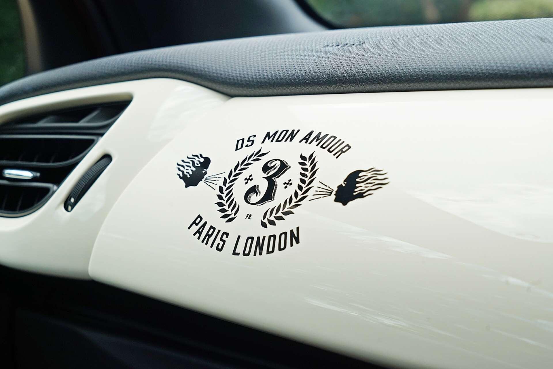 DS Automobiles DS 3 view 24