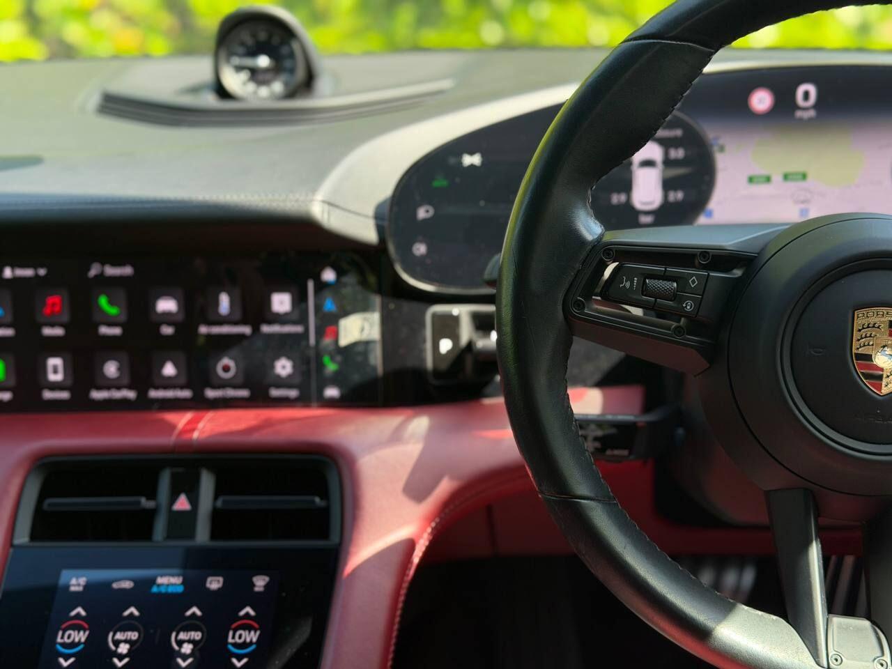 Porsche Taycan view 36