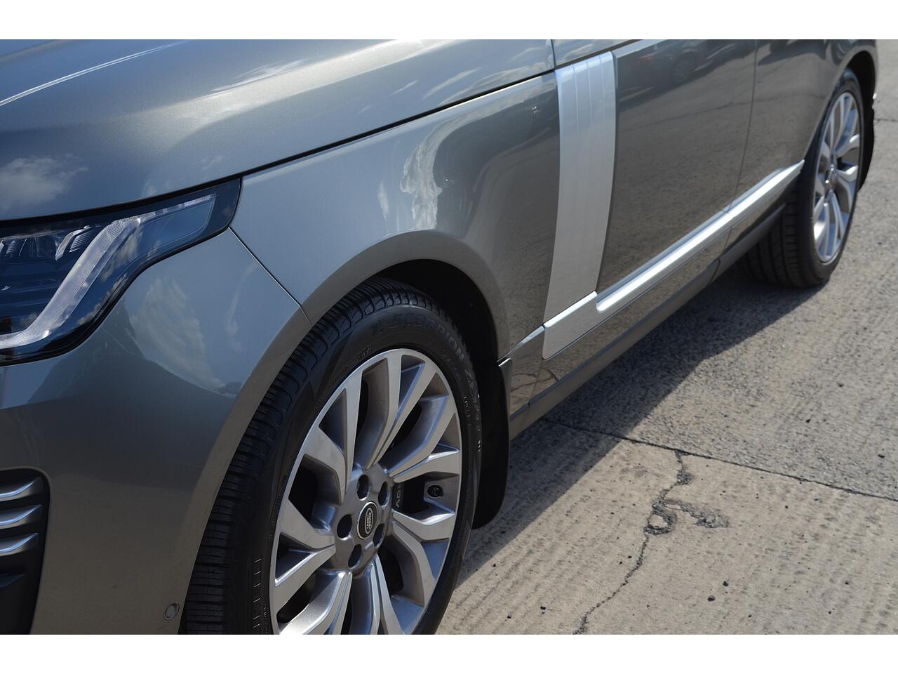 Land Rover Range Rover view 36