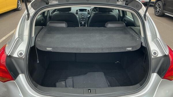 Vauxhall Astra view 6