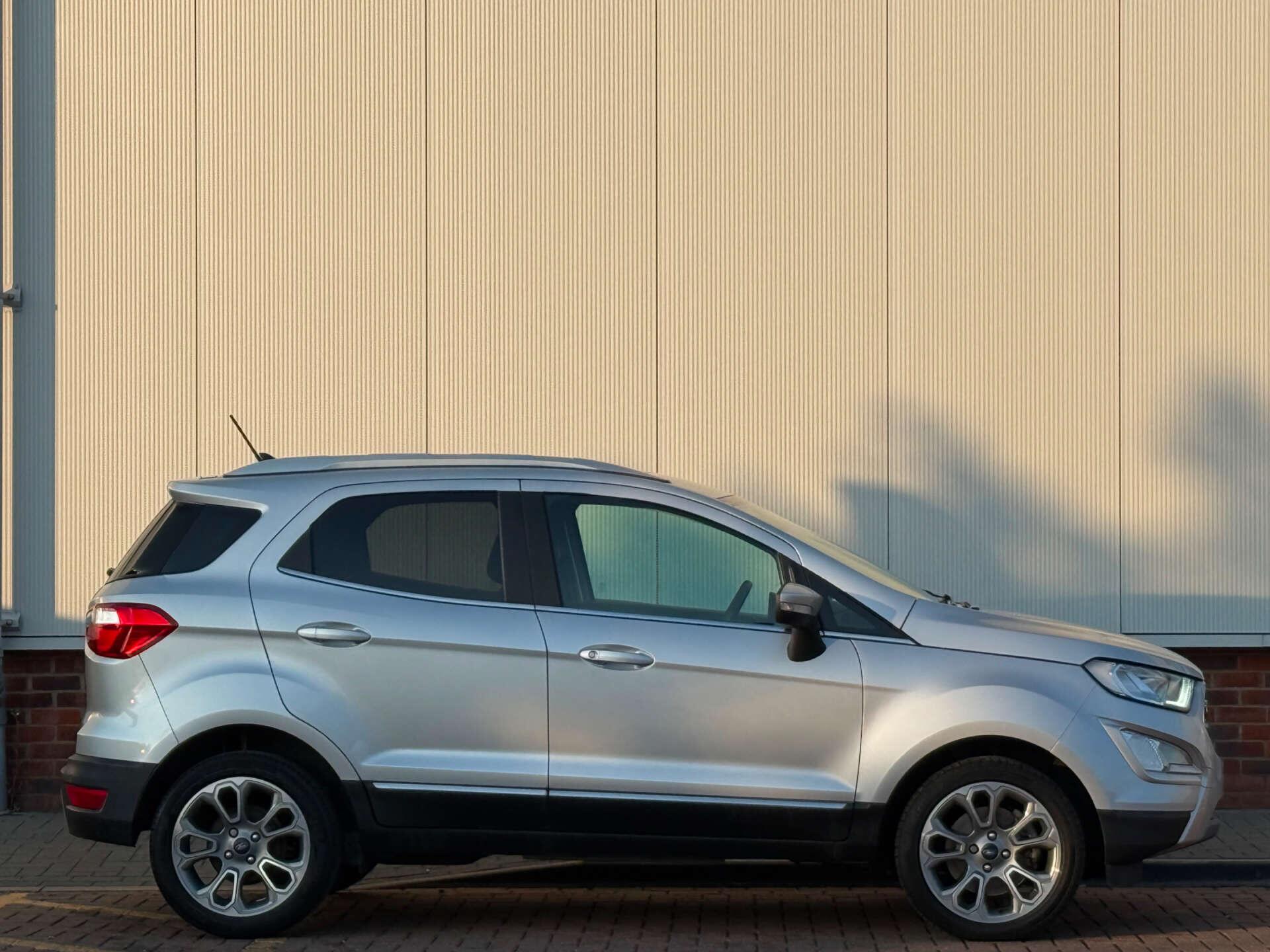 Ford Ecosport view 8