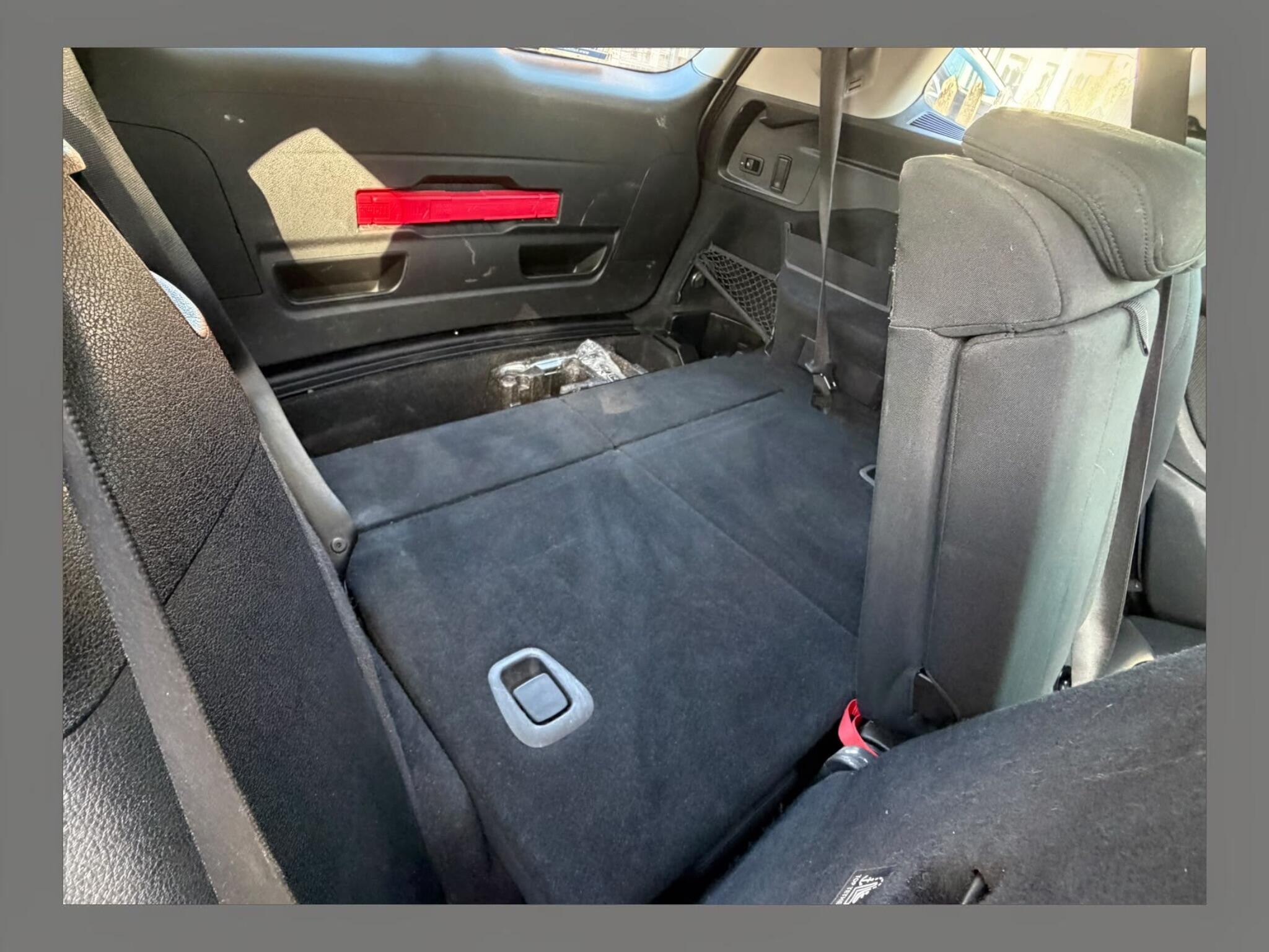 BMW 2 Series view 18