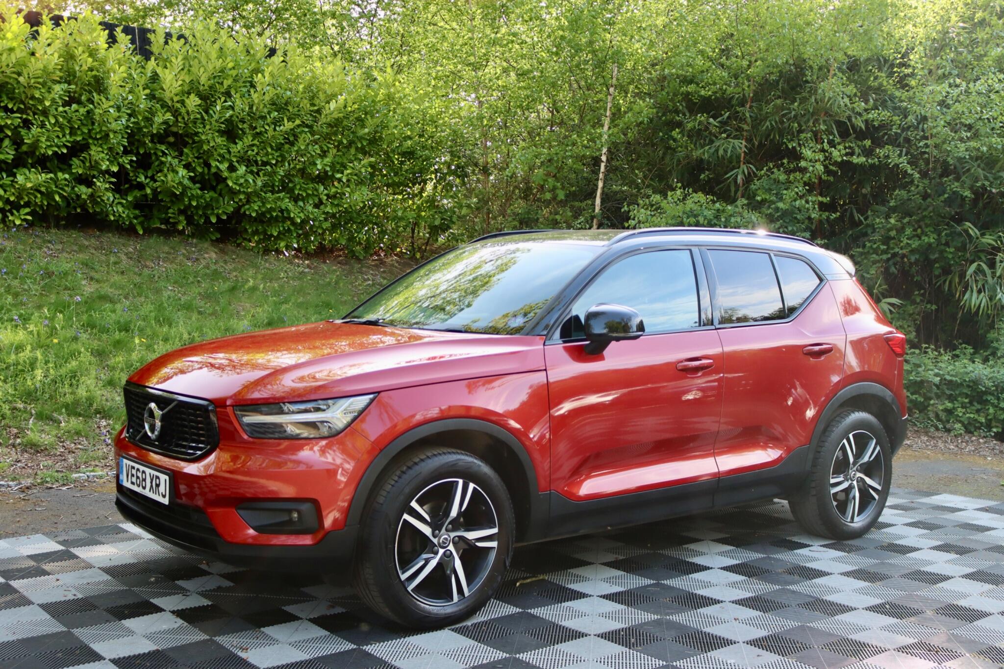 Volvo XC40 view 12