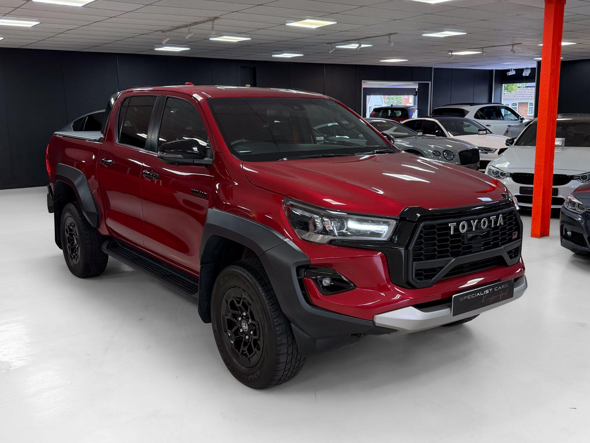 Toyota Hilux view 5