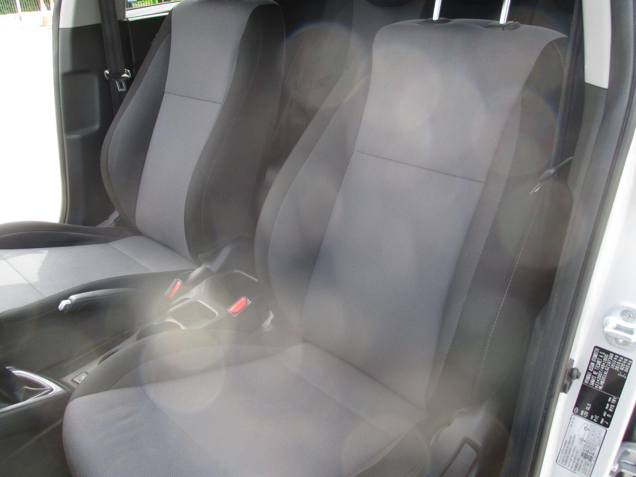Hyundai I20 view 33