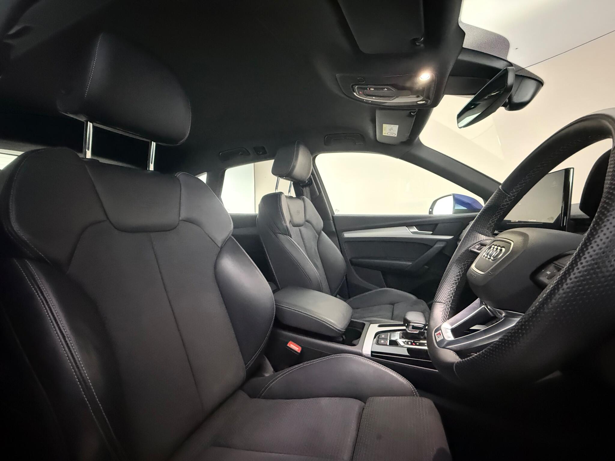 Audi Q5 view 32