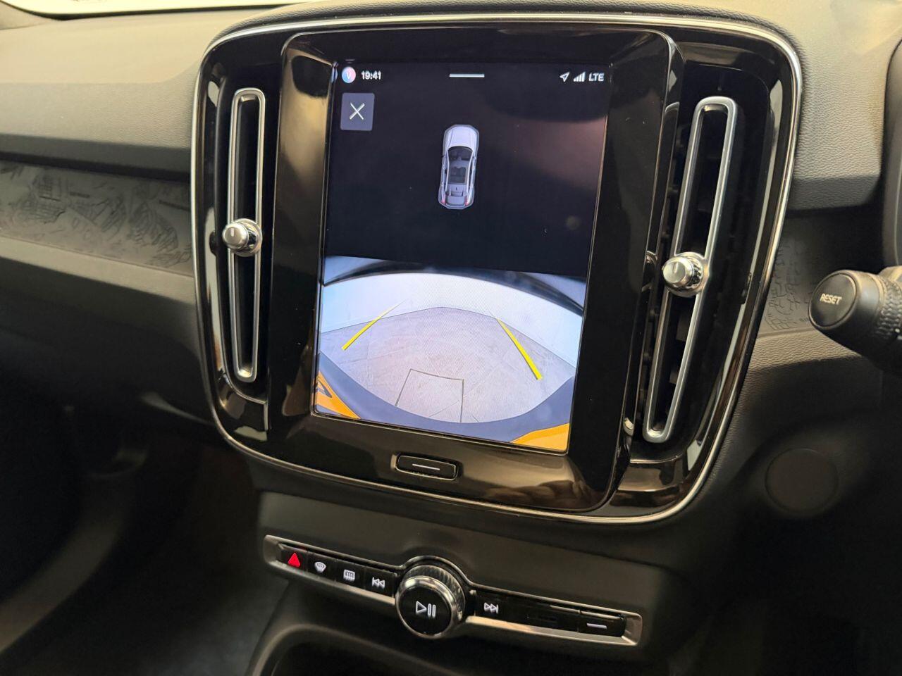 Volvo C40 view 29