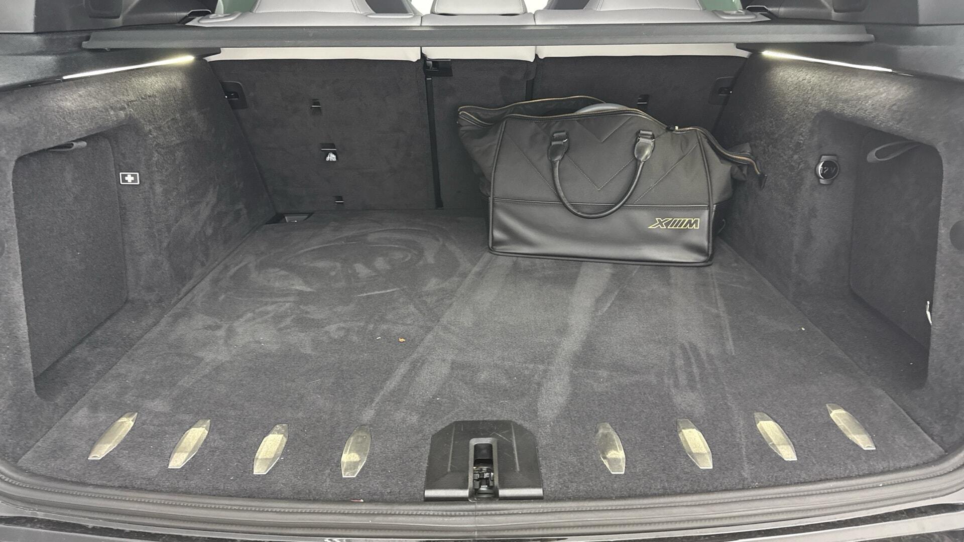BMW XM view 13