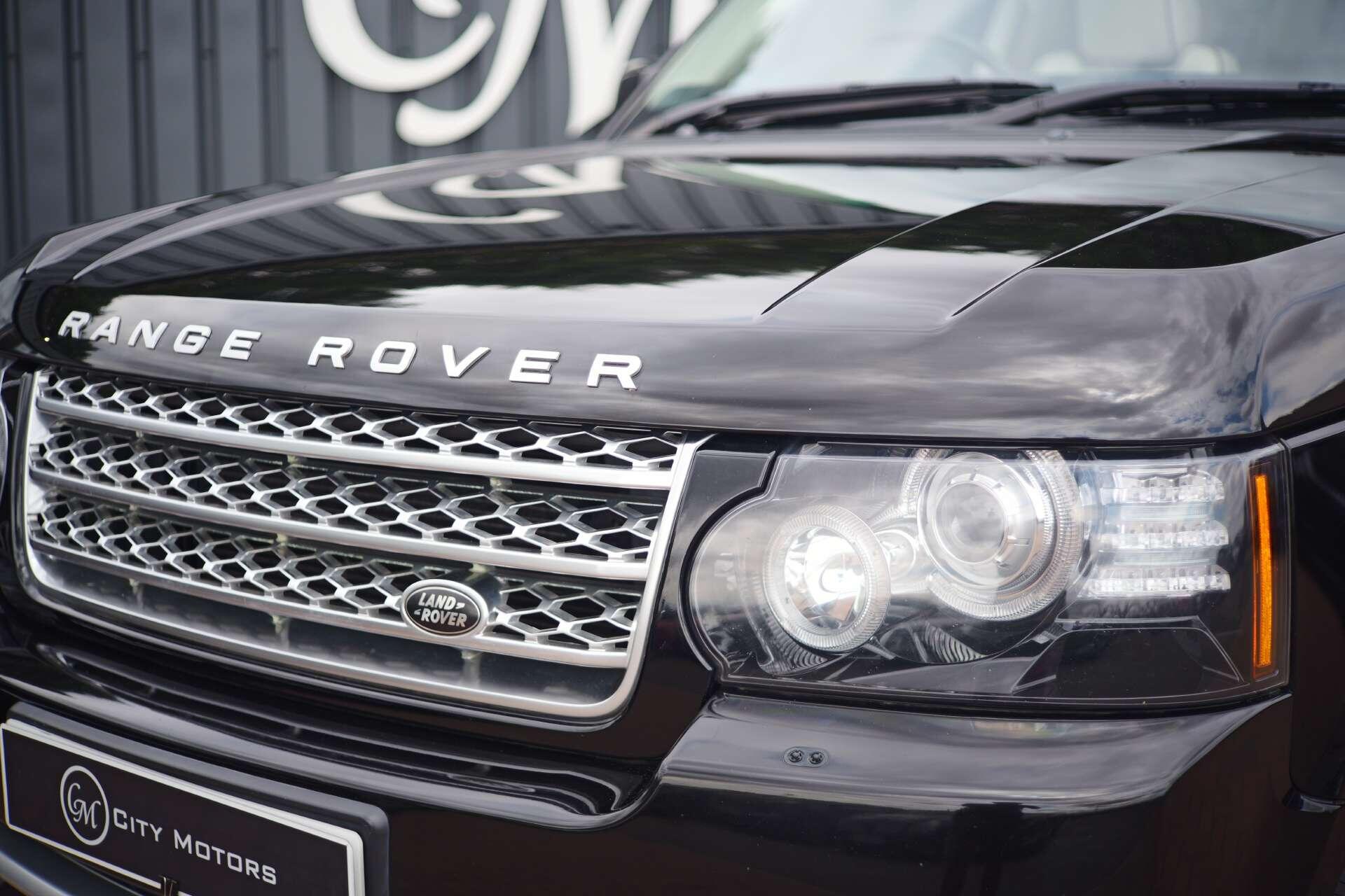Land Rover Range Rover view 3