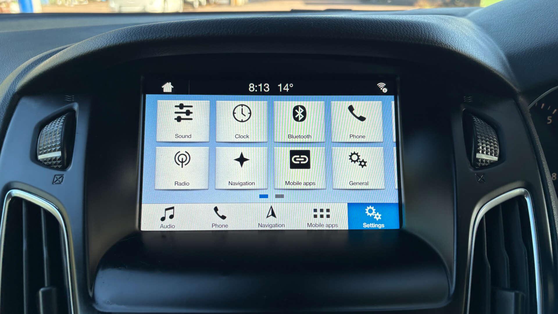 Ford Focus view 28