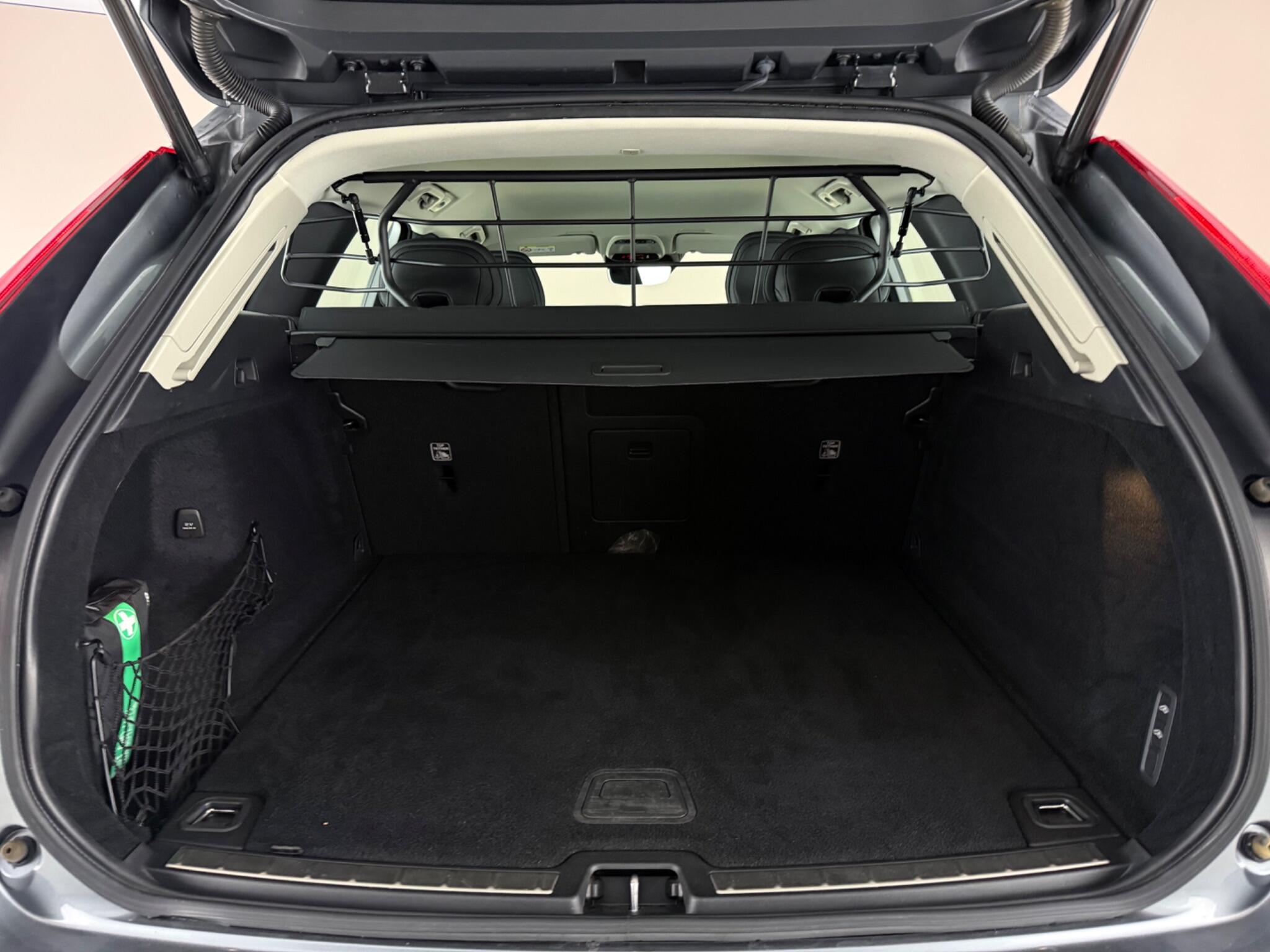 Volvo XC60 view 10