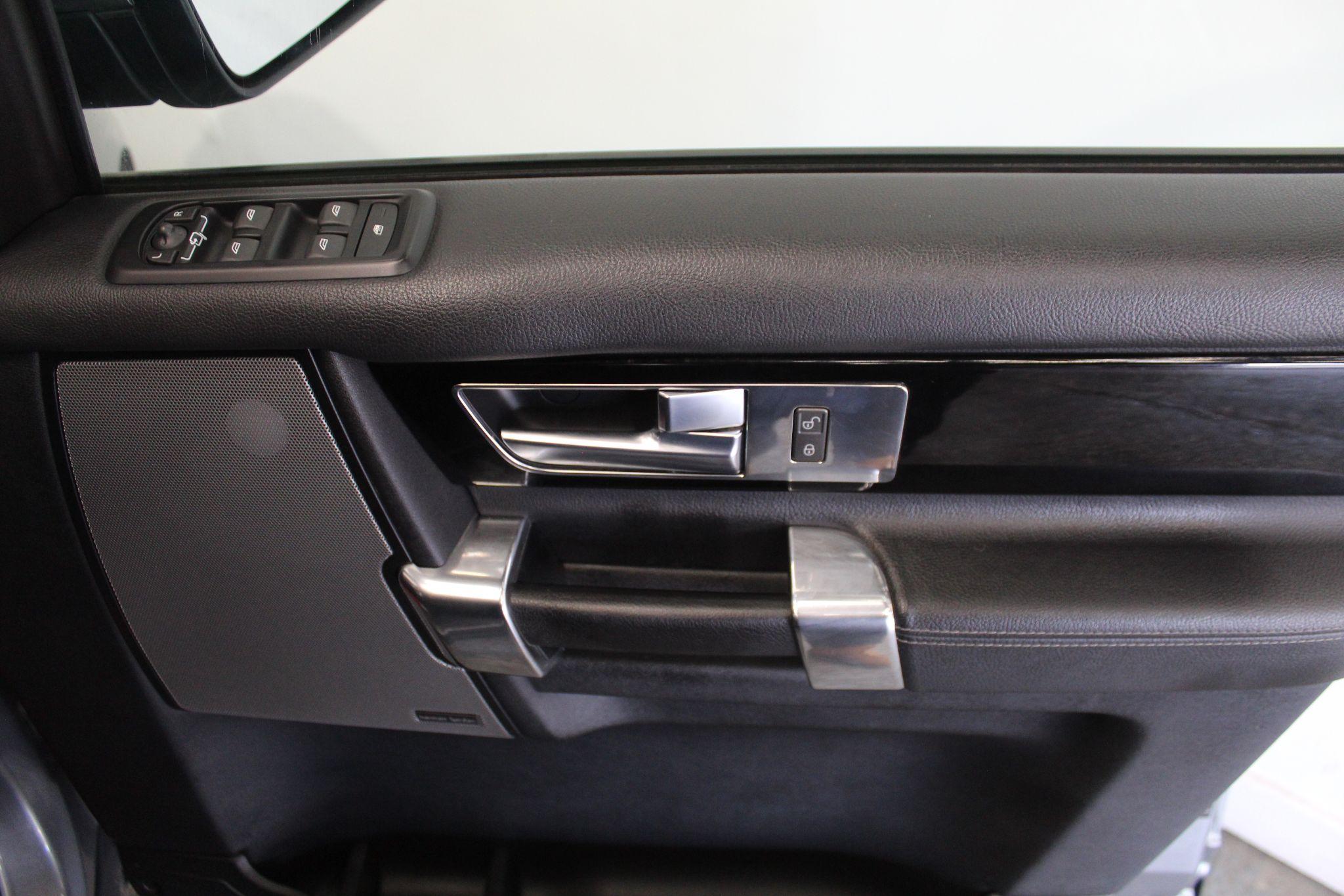 Land Rover Discovery view 53