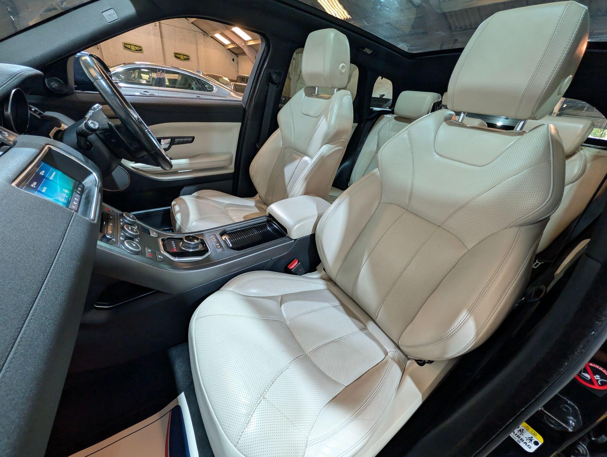 Land Rover Range Rover Evoque view 63