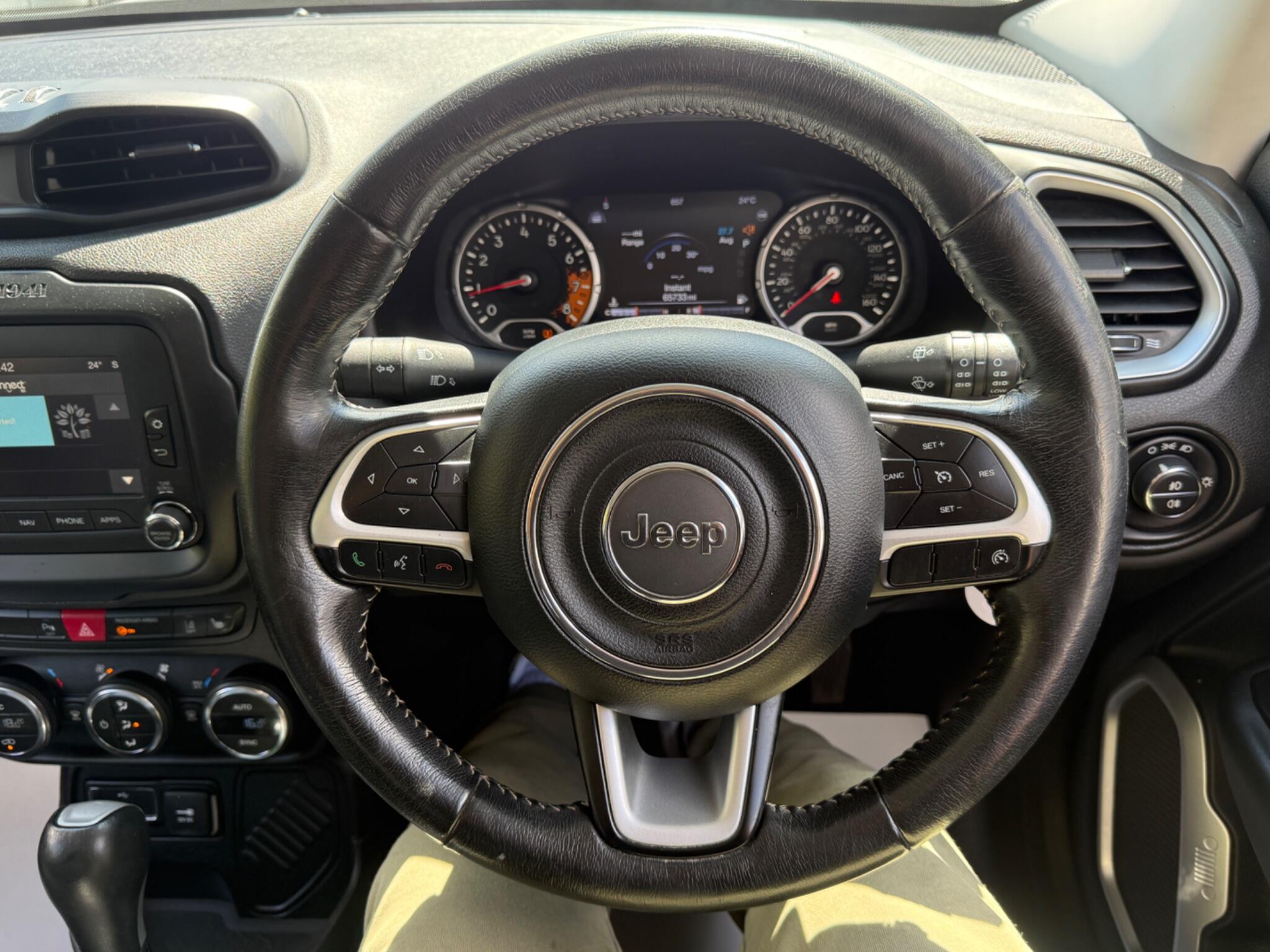 Jeep Renegade - Image 61
