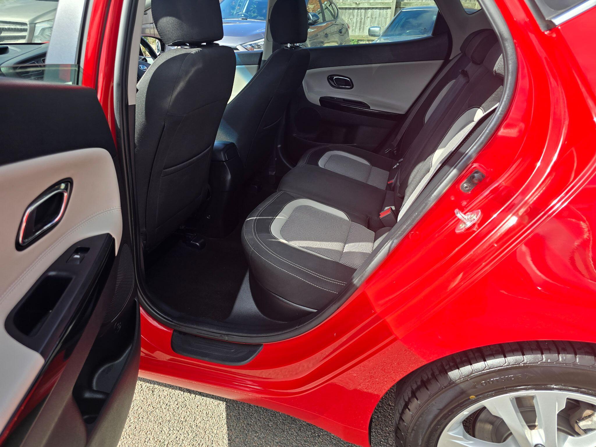 Kia Ceed view 48