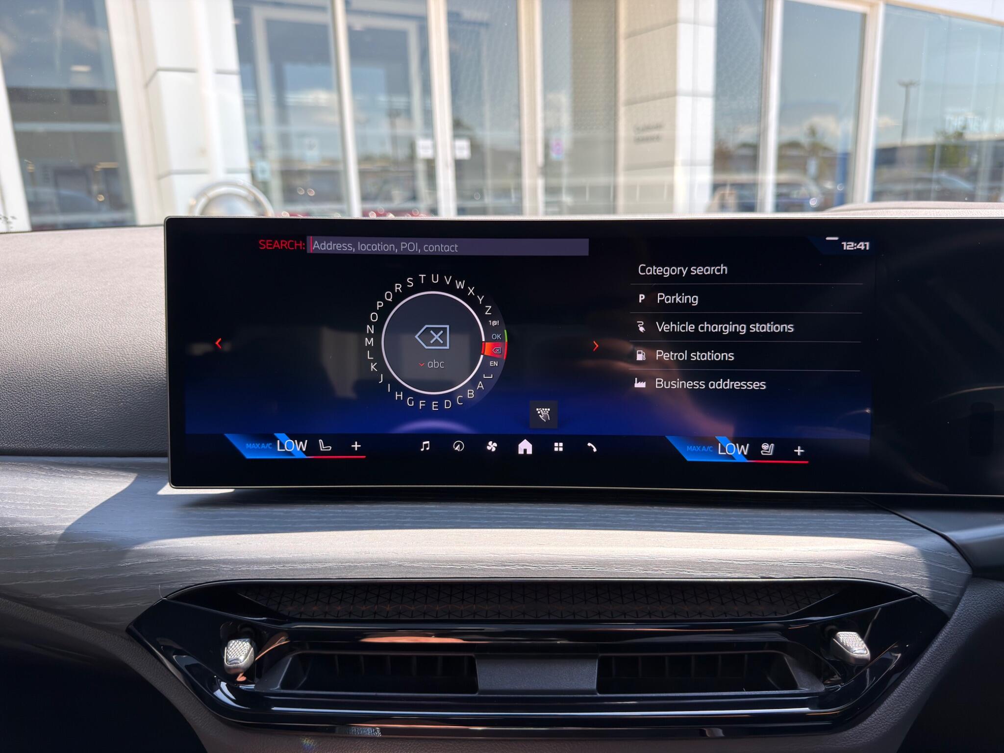 BMW 3 Series view 27