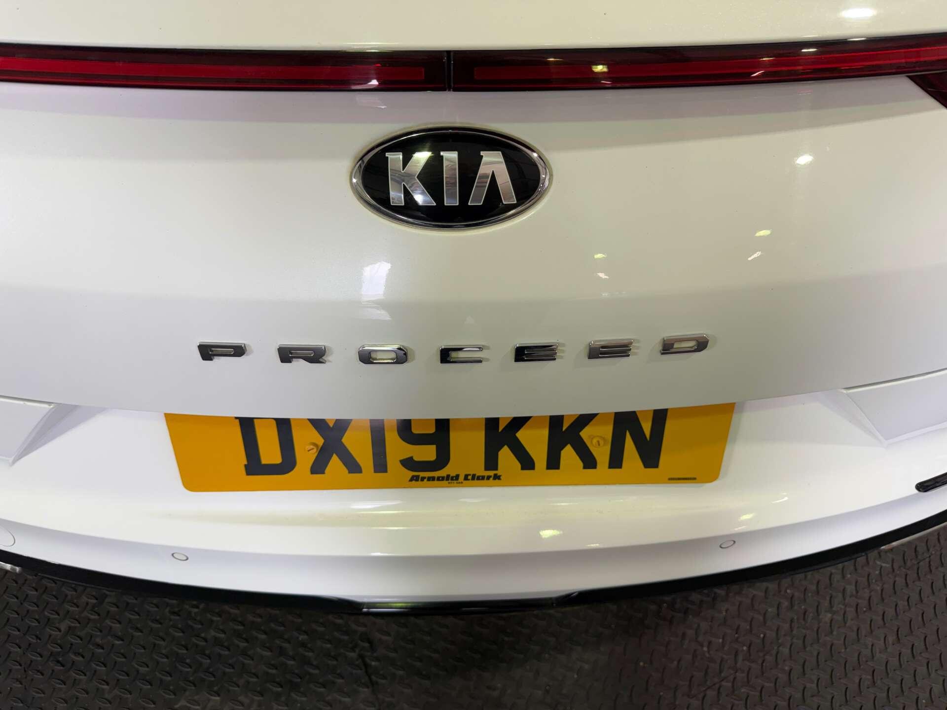 Kia Proceed view 10