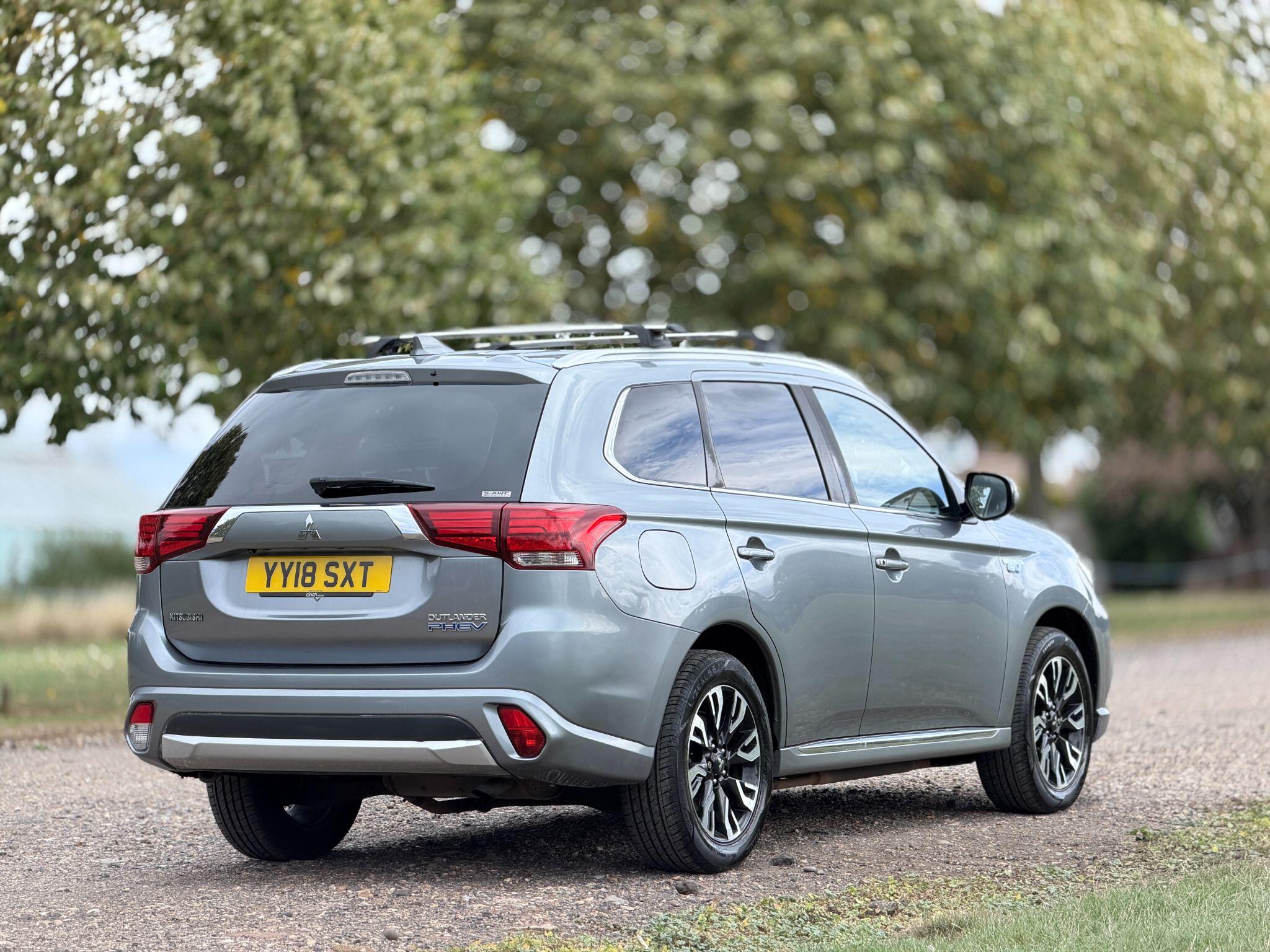Mitsubishi Outlander view 7