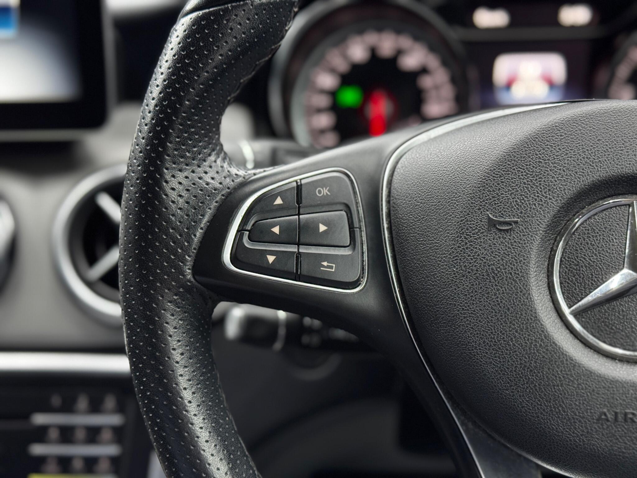 Mercedes-Benz Gla view 20