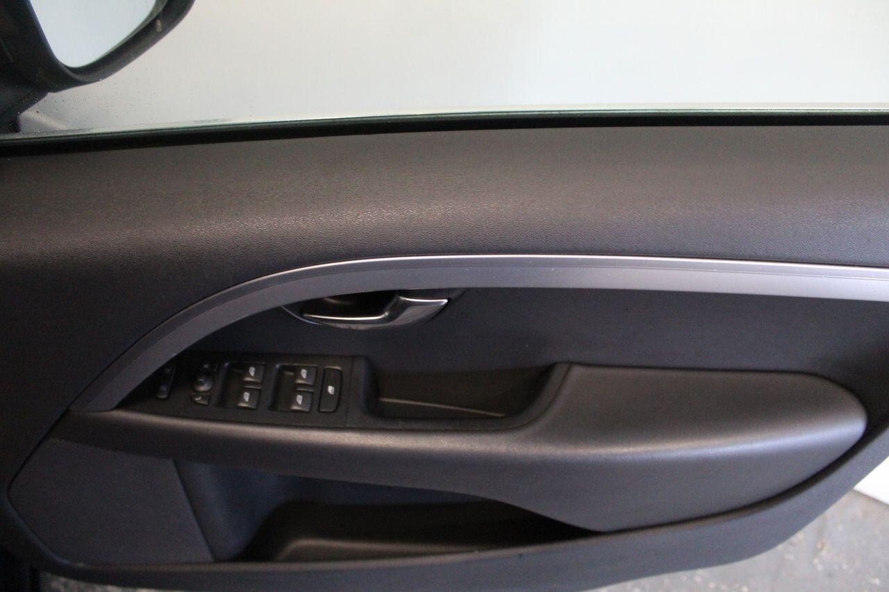 Volvo V70 view 50