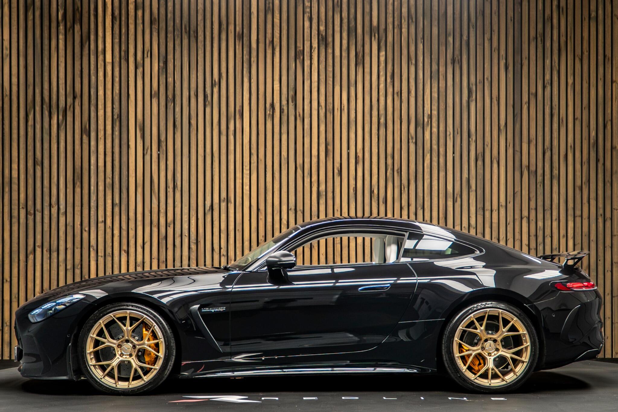 Mercedes-Benz Amg GT view 7