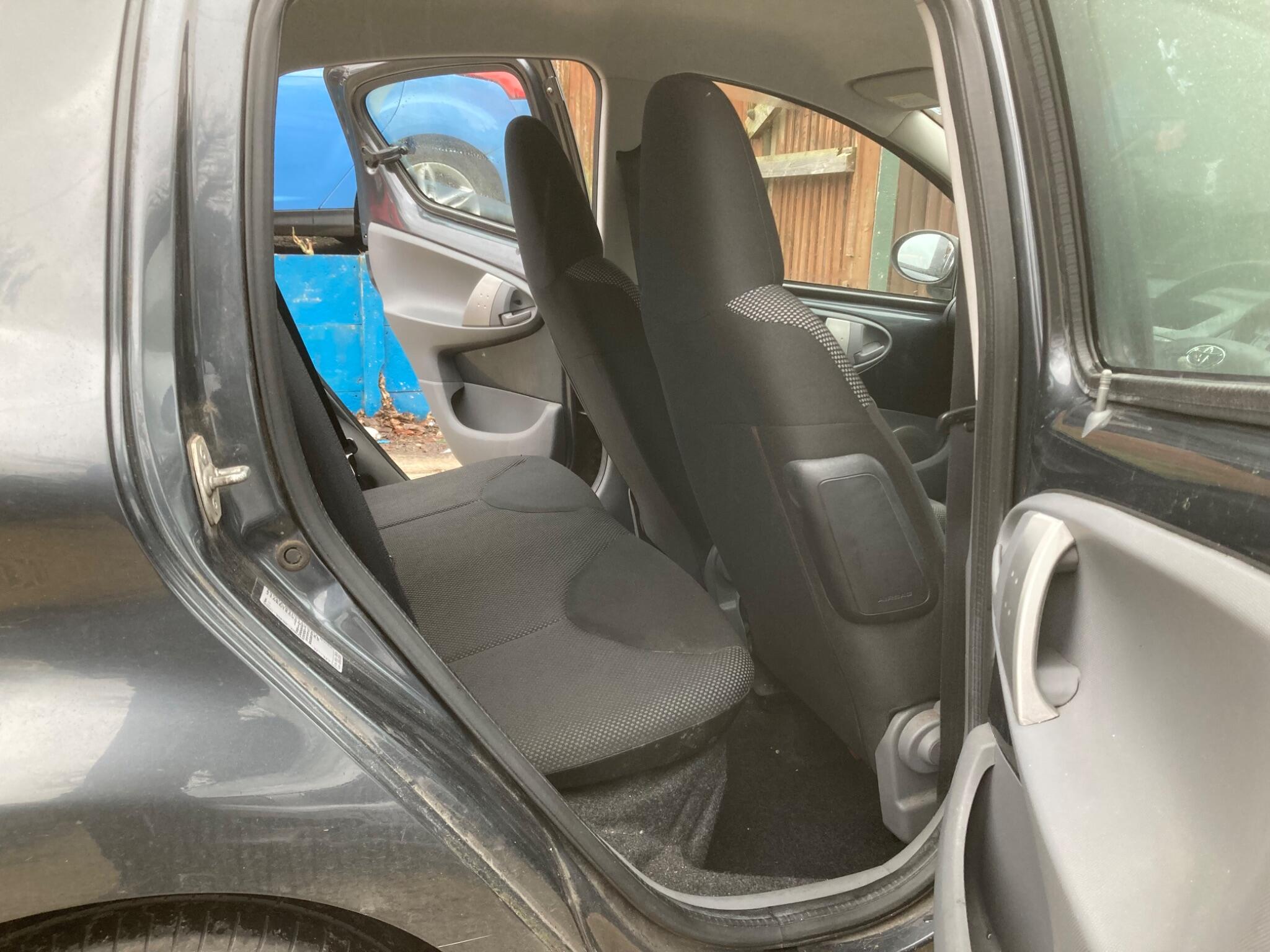 Toyota Aygo view 28