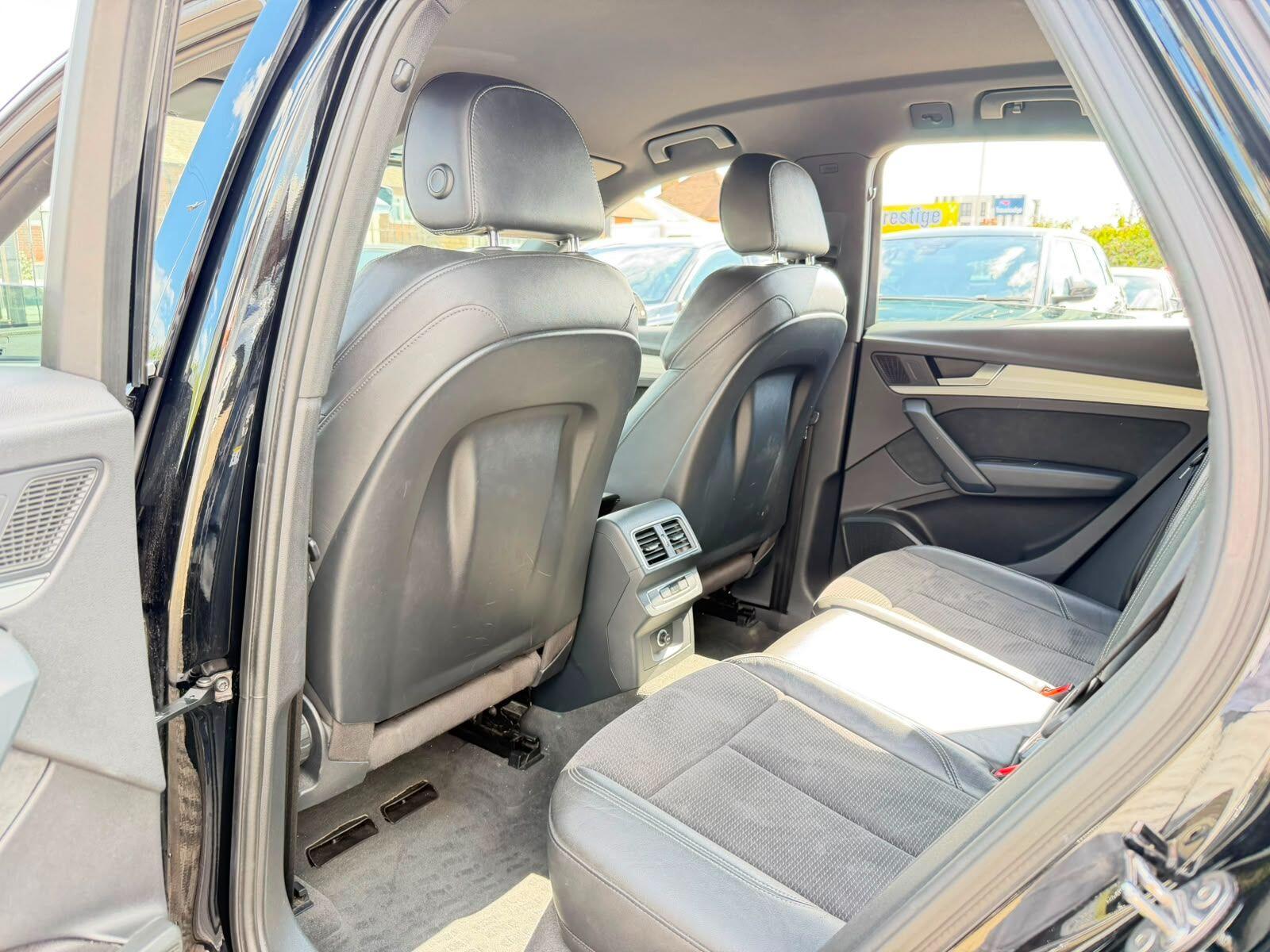 Audi Q5 view 19