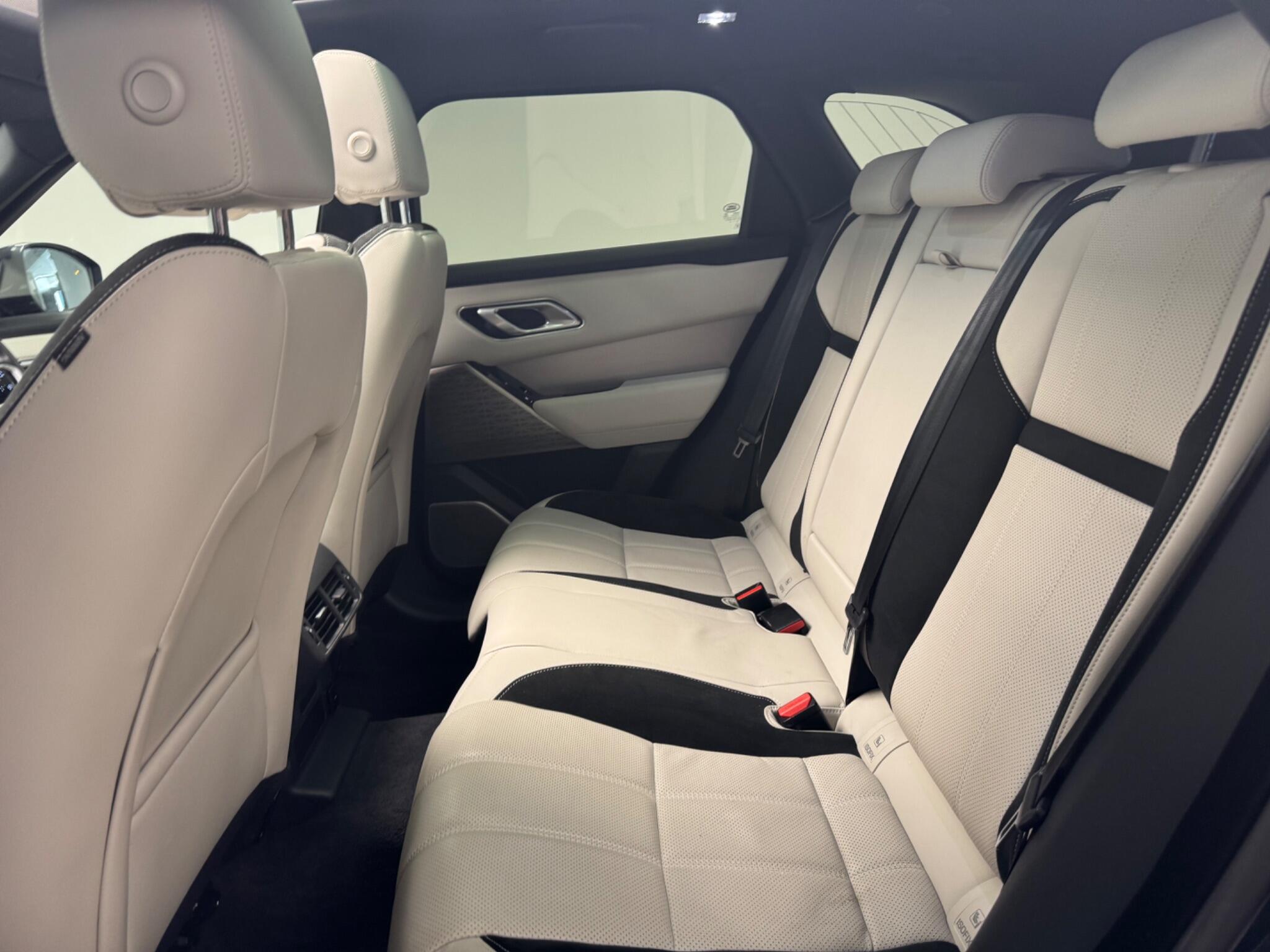Land Rover Range Rover Velar view 11