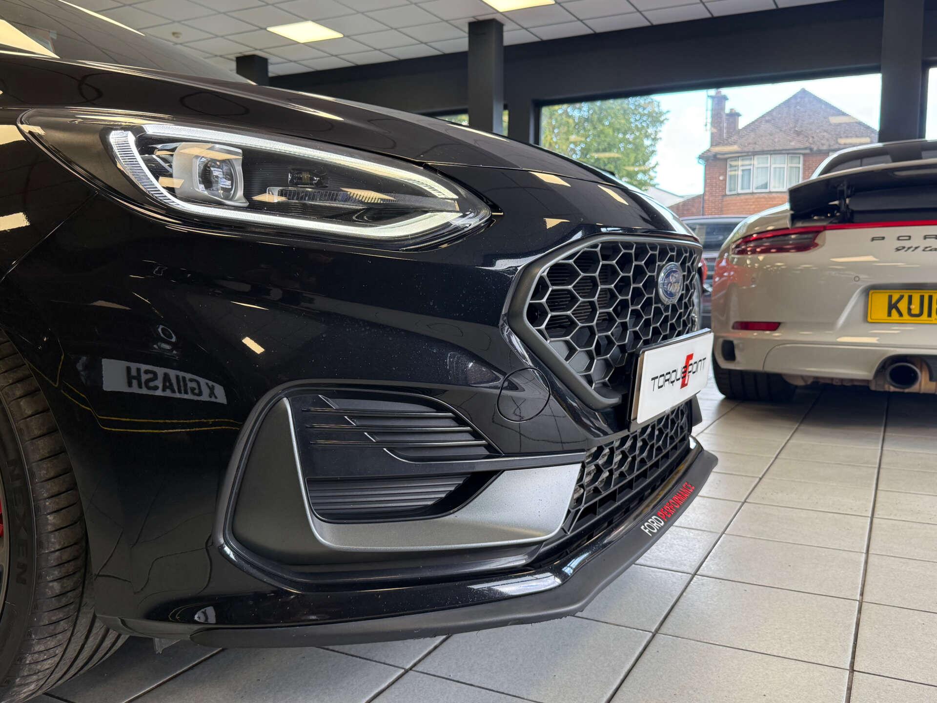 Ford Fiesta view 29