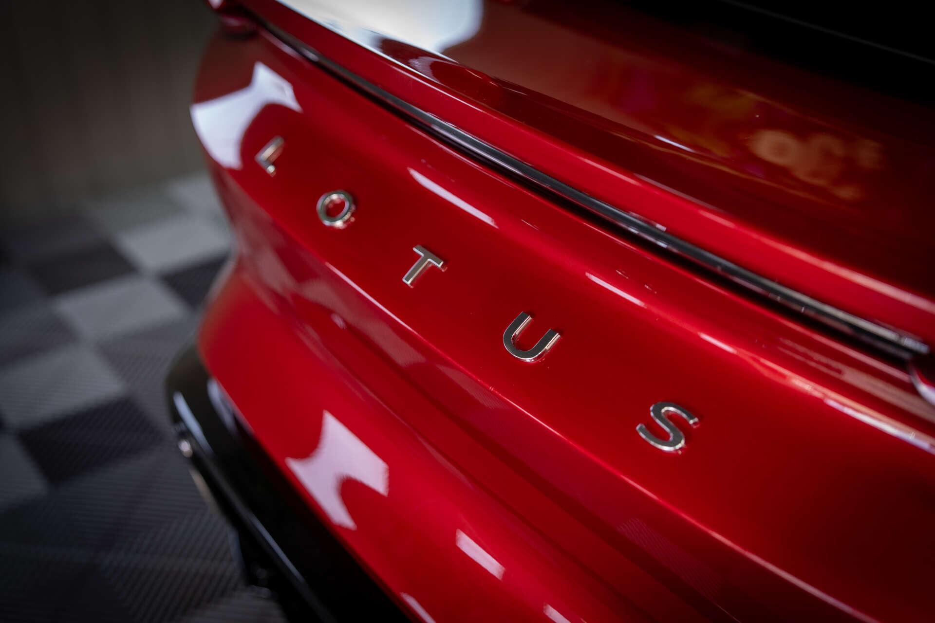 Lotus Emira view 11