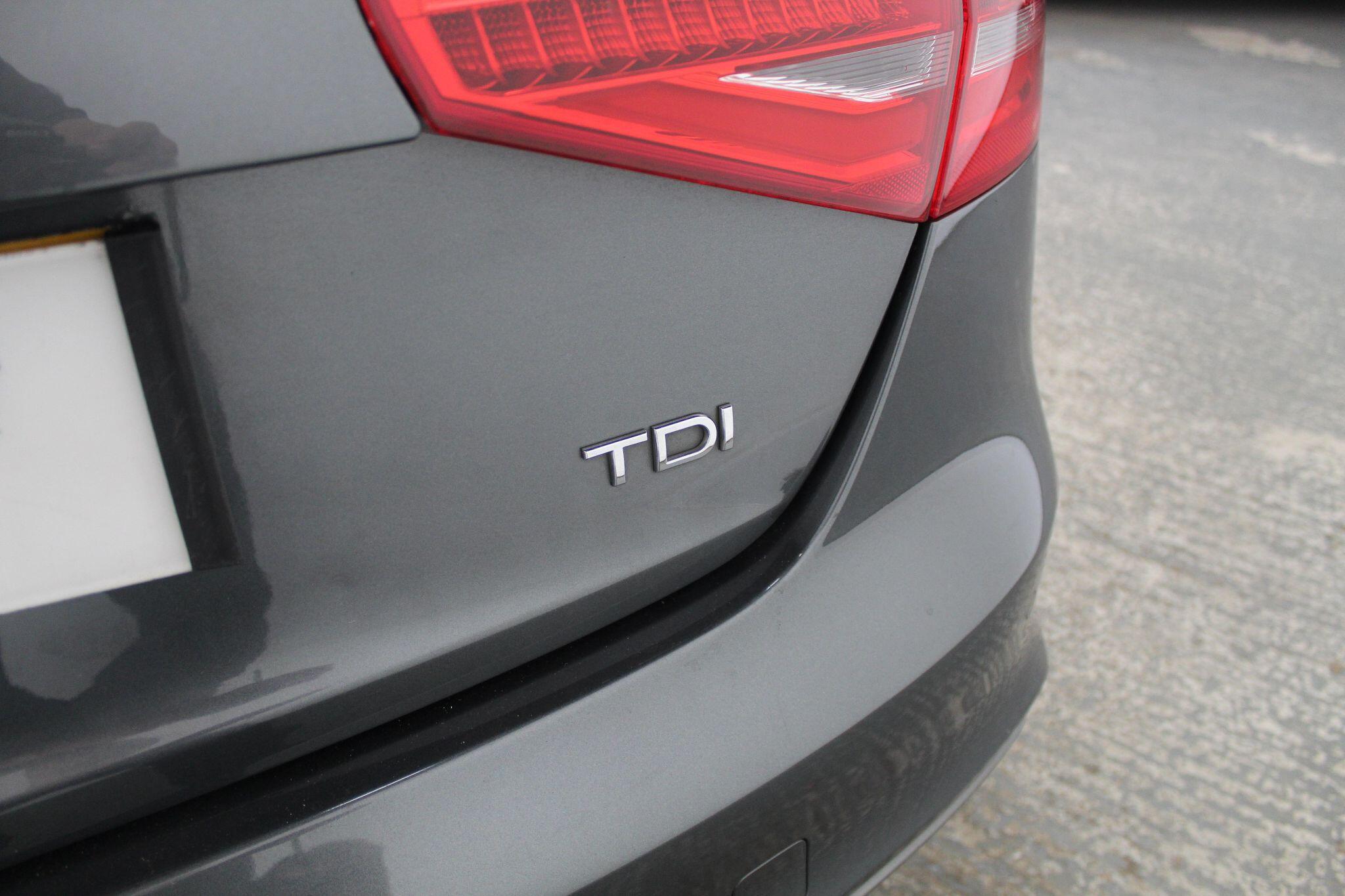 Audi A4 view 20