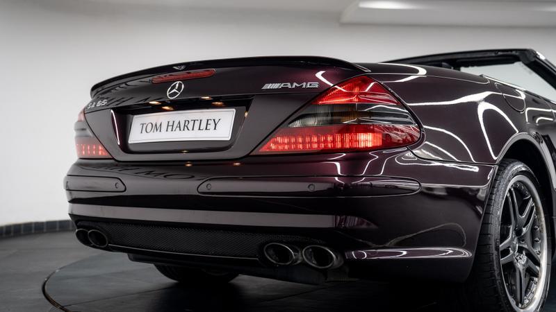 Mercedes-Benz SL view 12