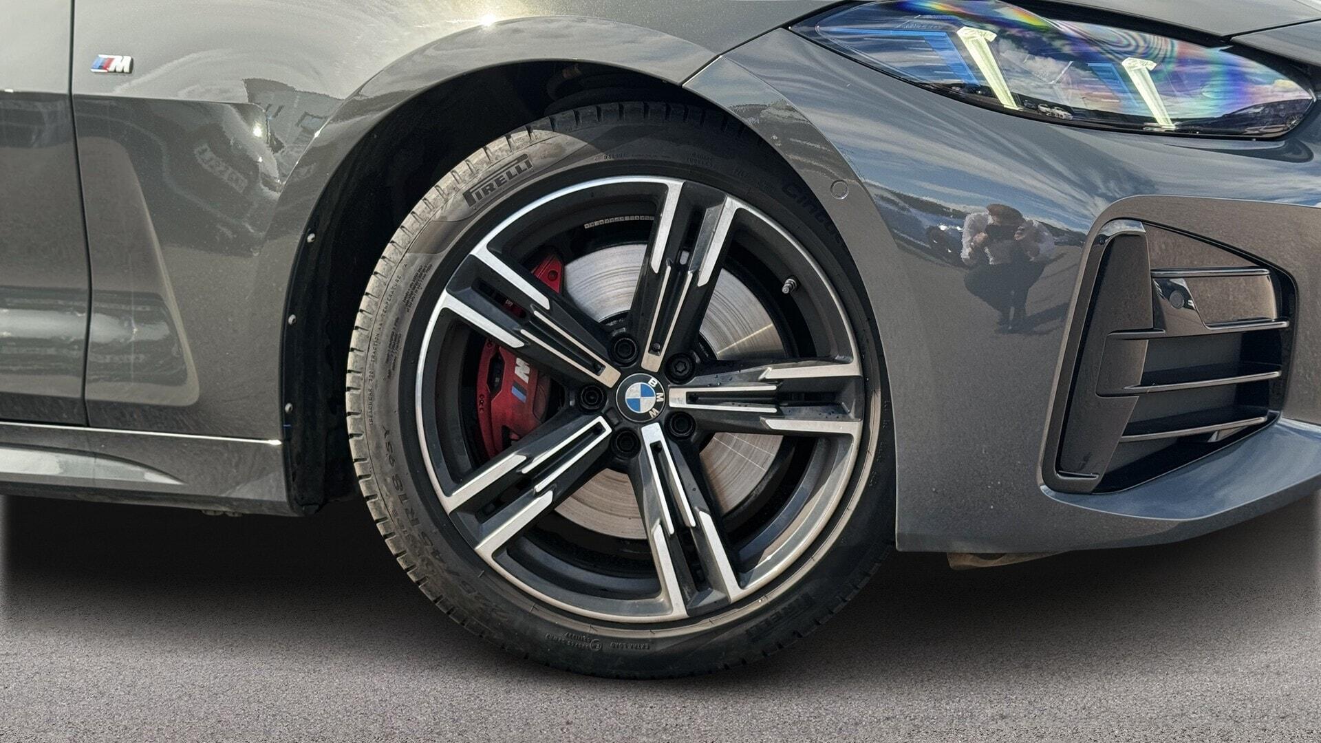 BMW 4 Series view 14