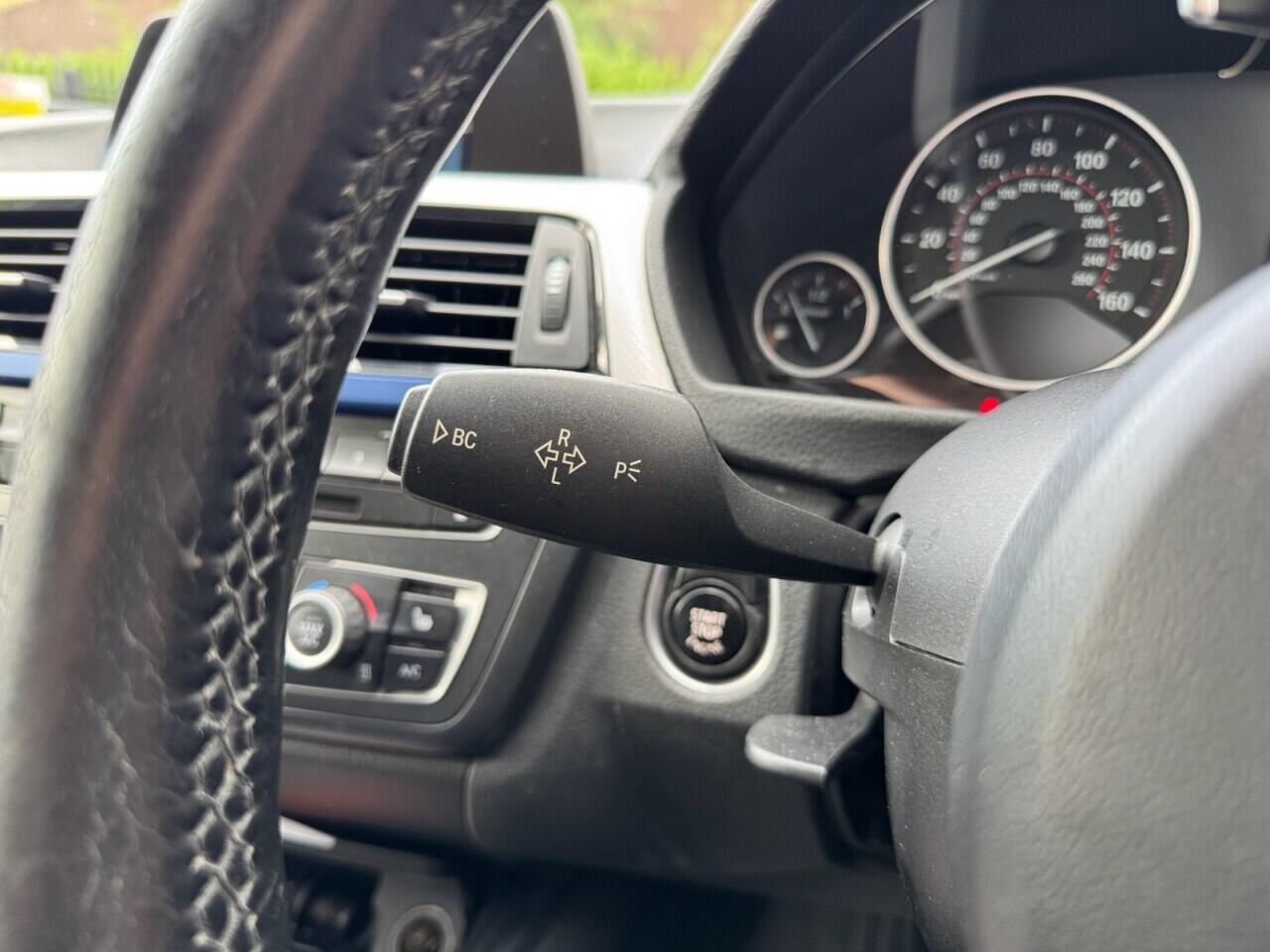 BMW 3 Series view 17