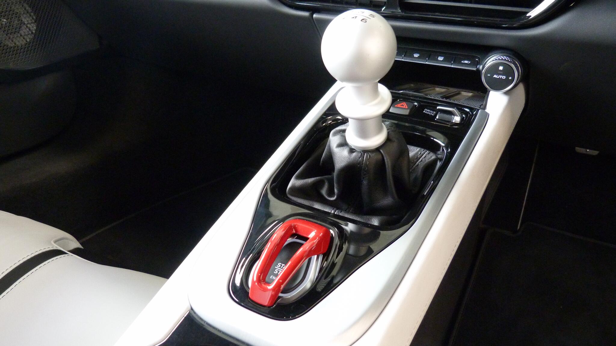 Lotus Emira view 33