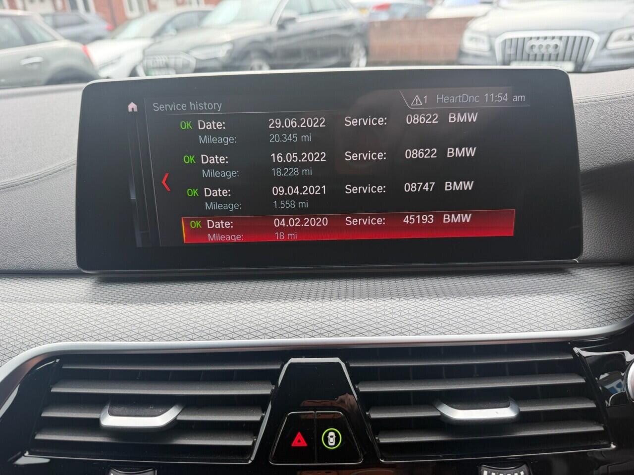 BMW 5 Series view 19